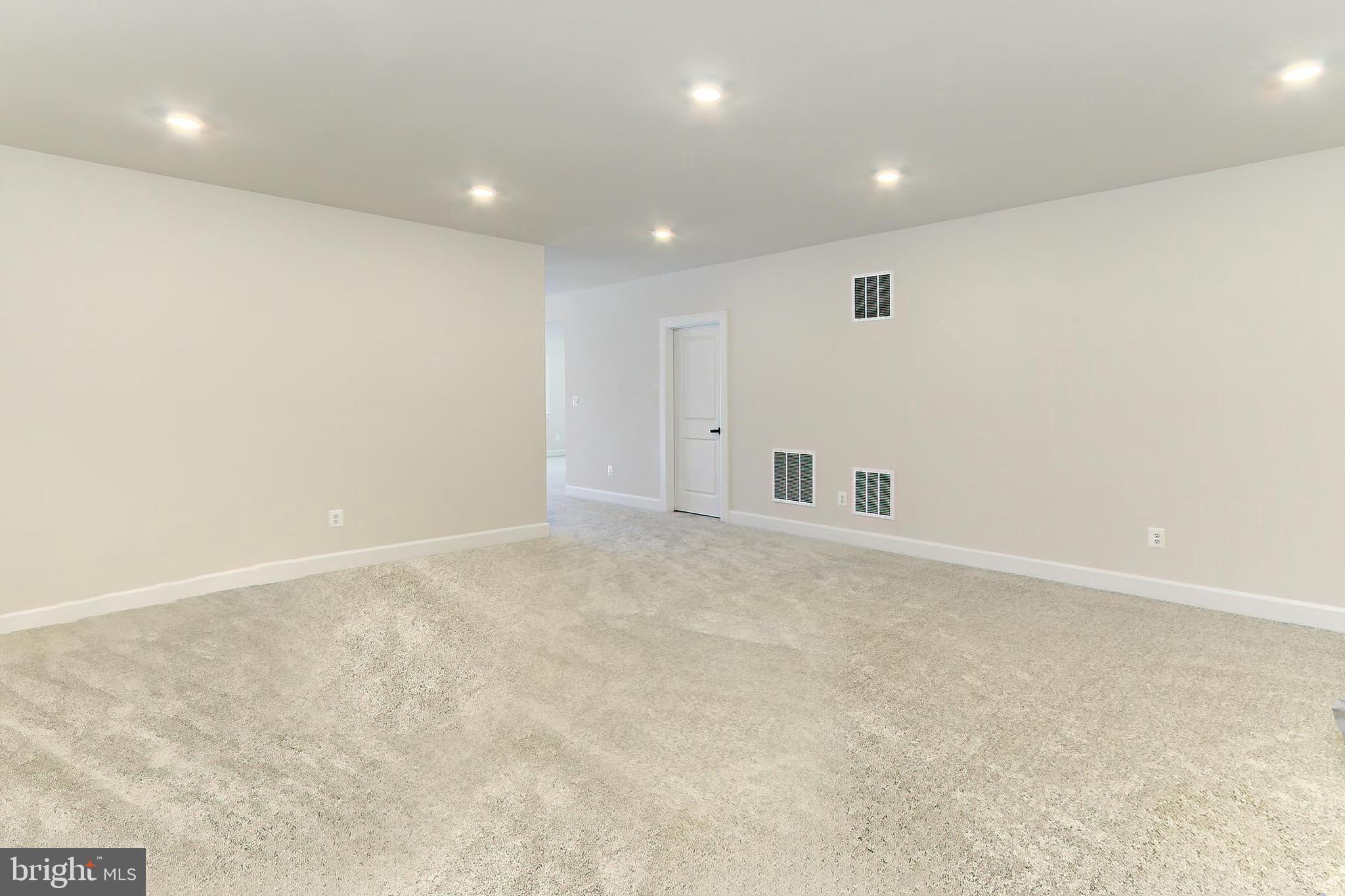 VIRGINIA CROSSING - Residential