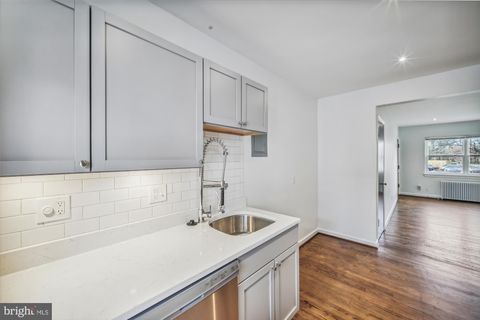 Photo of 2502 Langston Blvd #1, ARLINGTON, VA 22201 (MLS # VAAR2064598)