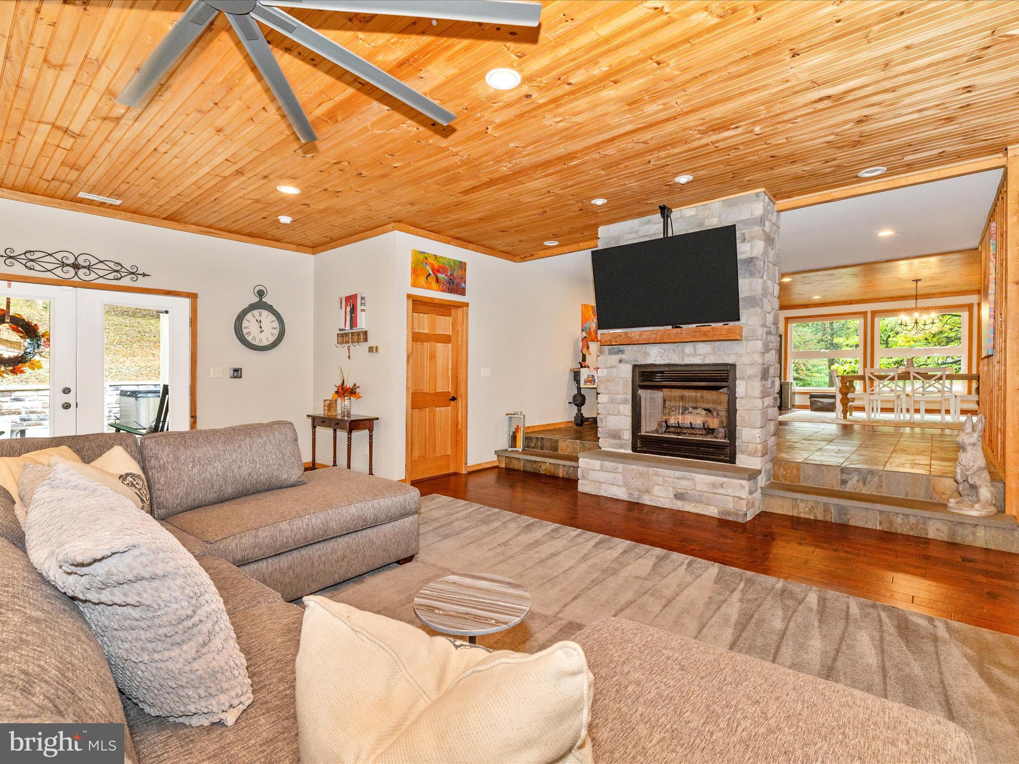 MIDDLETOWN - Residential