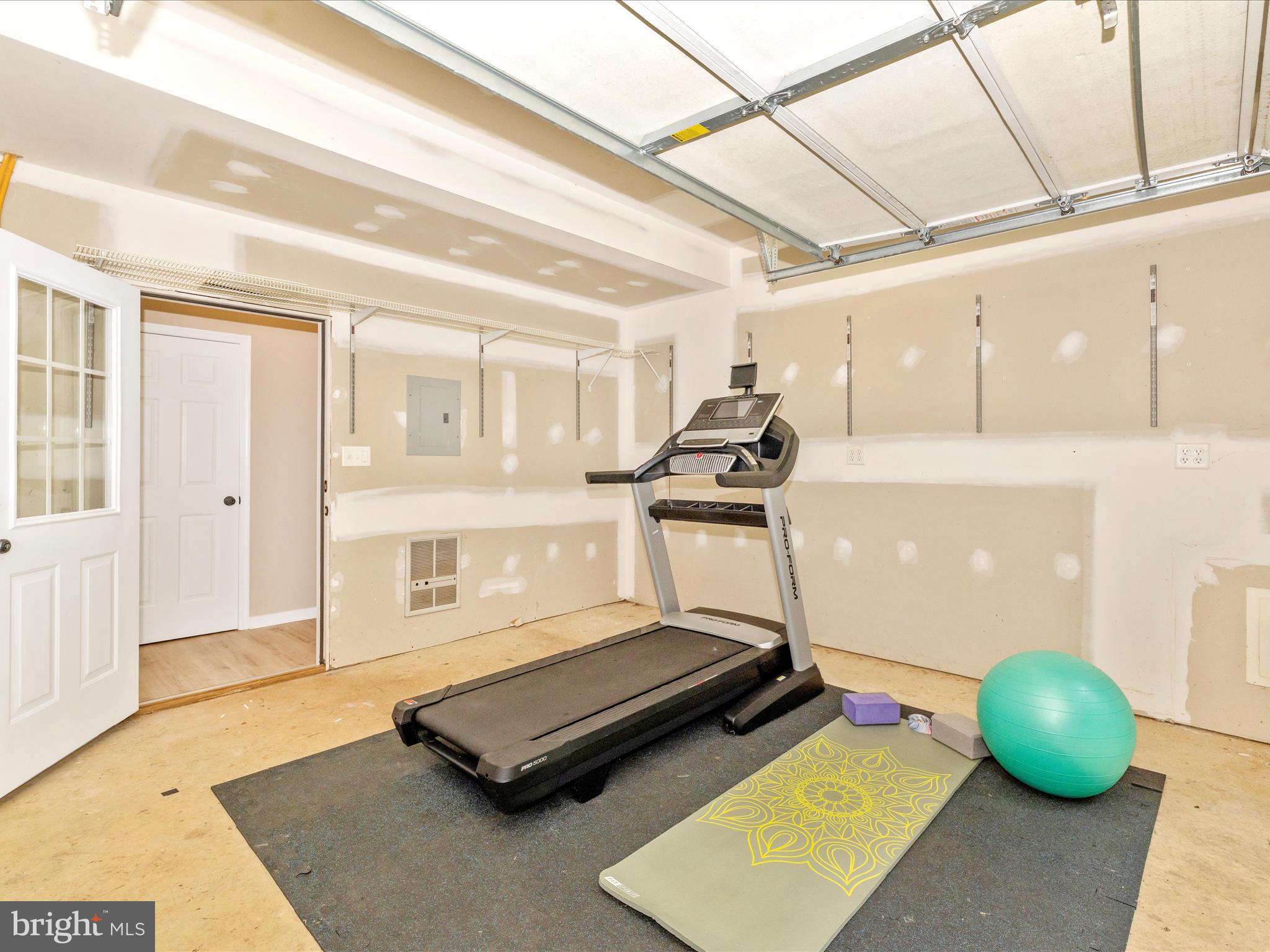 MIDDLETOWN - Residential