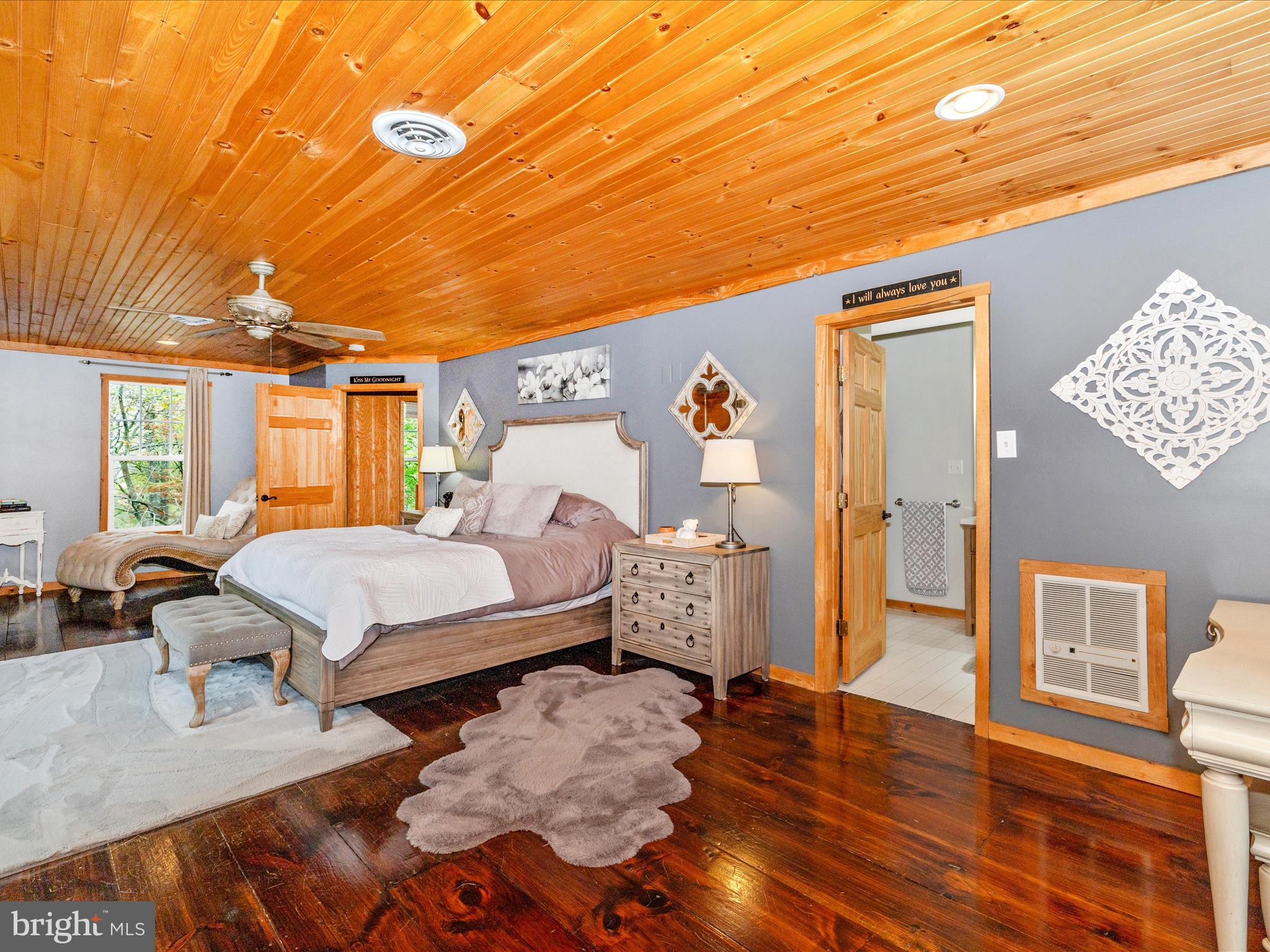 MIDDLETOWN - Residential