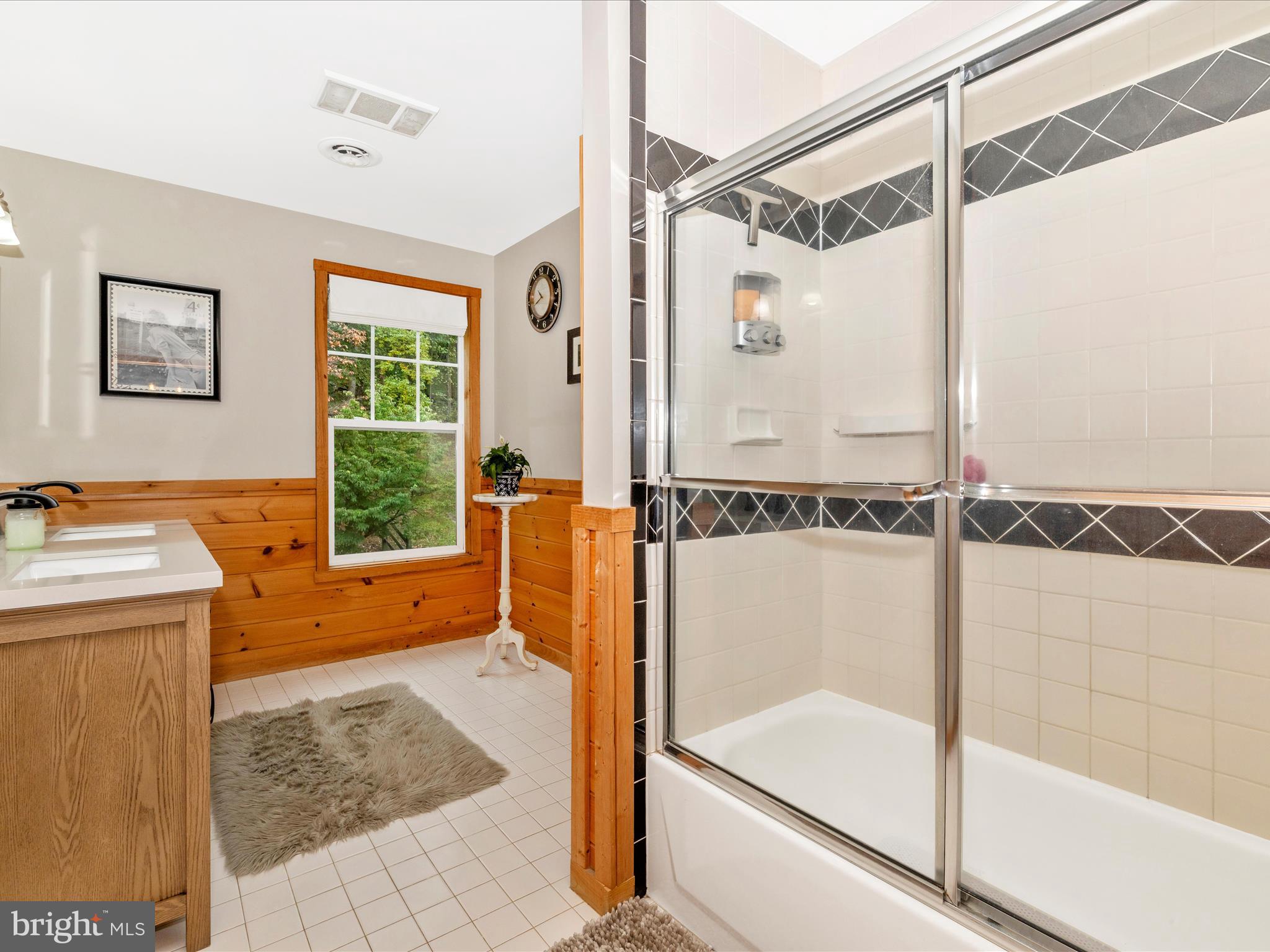 MIDDLETOWN - Residential