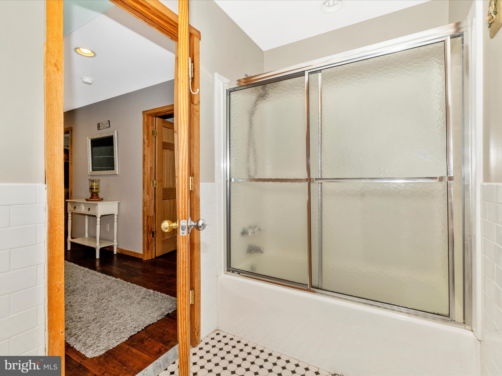 MIDDLETOWN - Residential