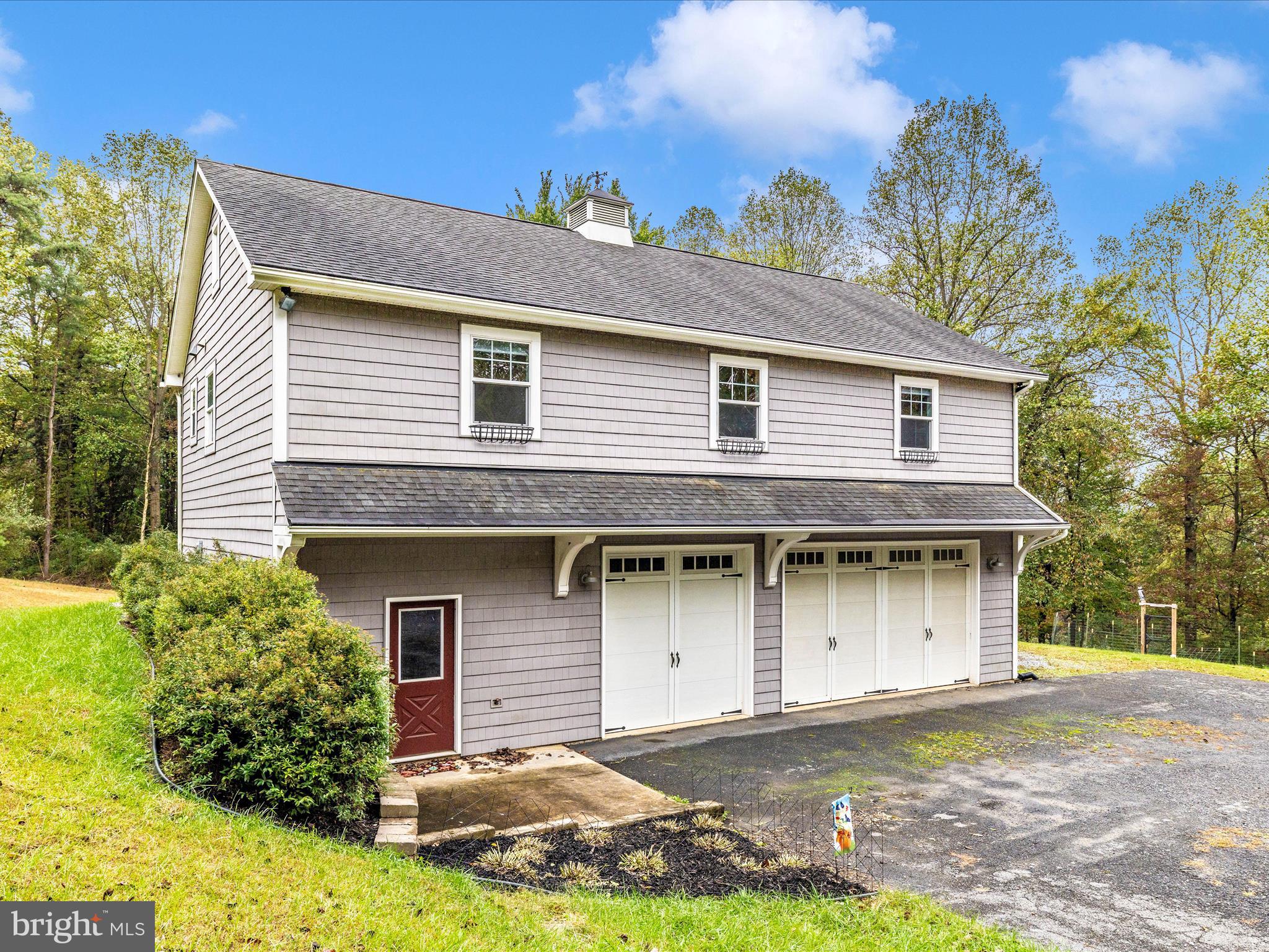 MIDDLETOWN - Residential