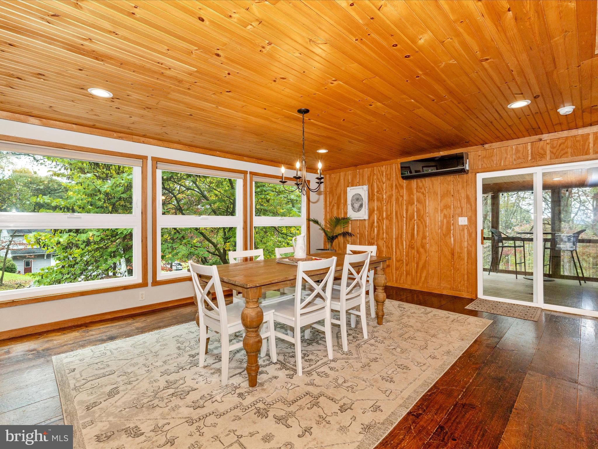 MIDDLETOWN - Residential