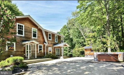 Photo of 8935 Hawbottom Road, MIDDLETOWN, MD 21769 (MLS # MDFR2070966)