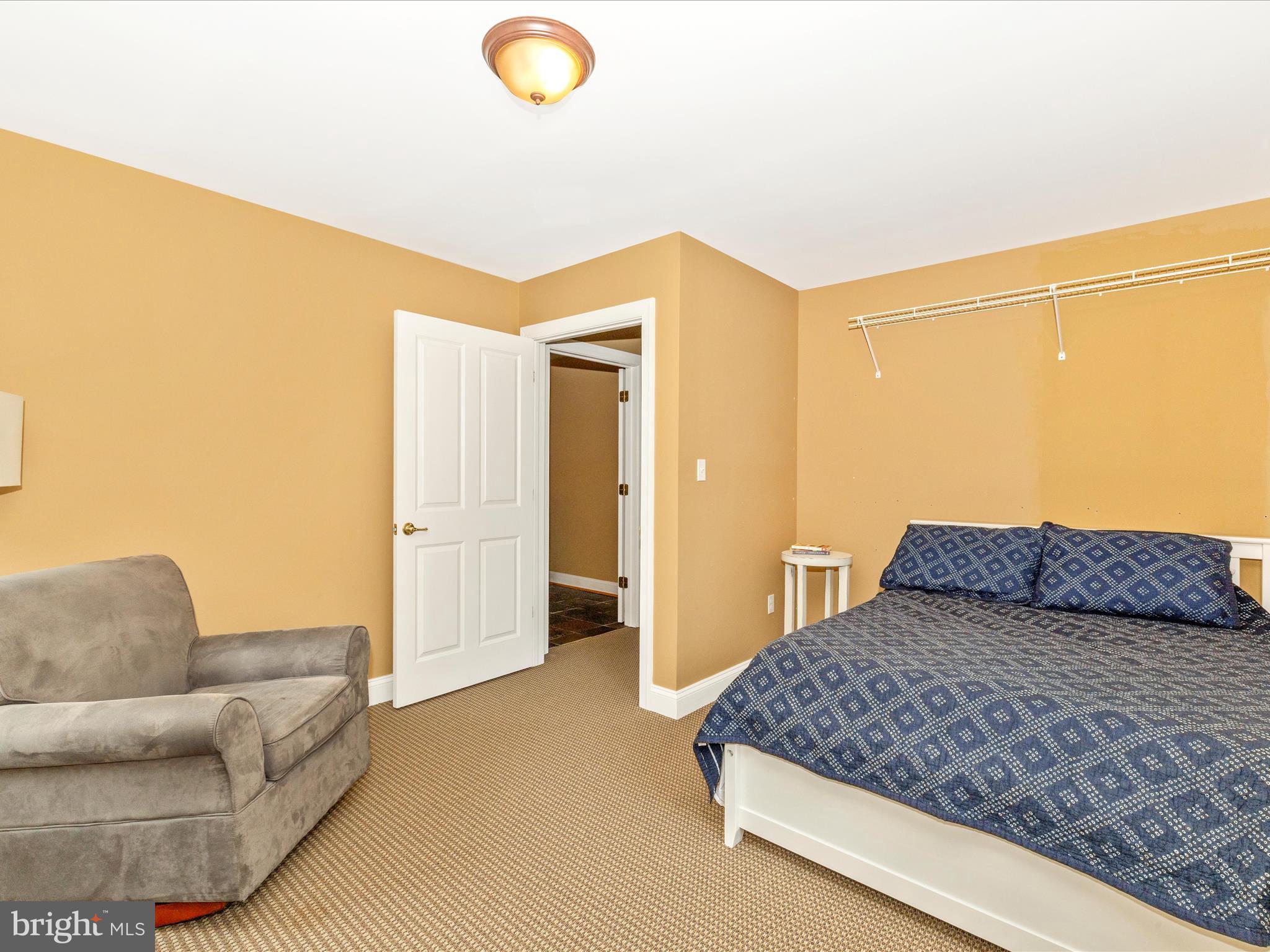 MIDDLETOWN - Residential