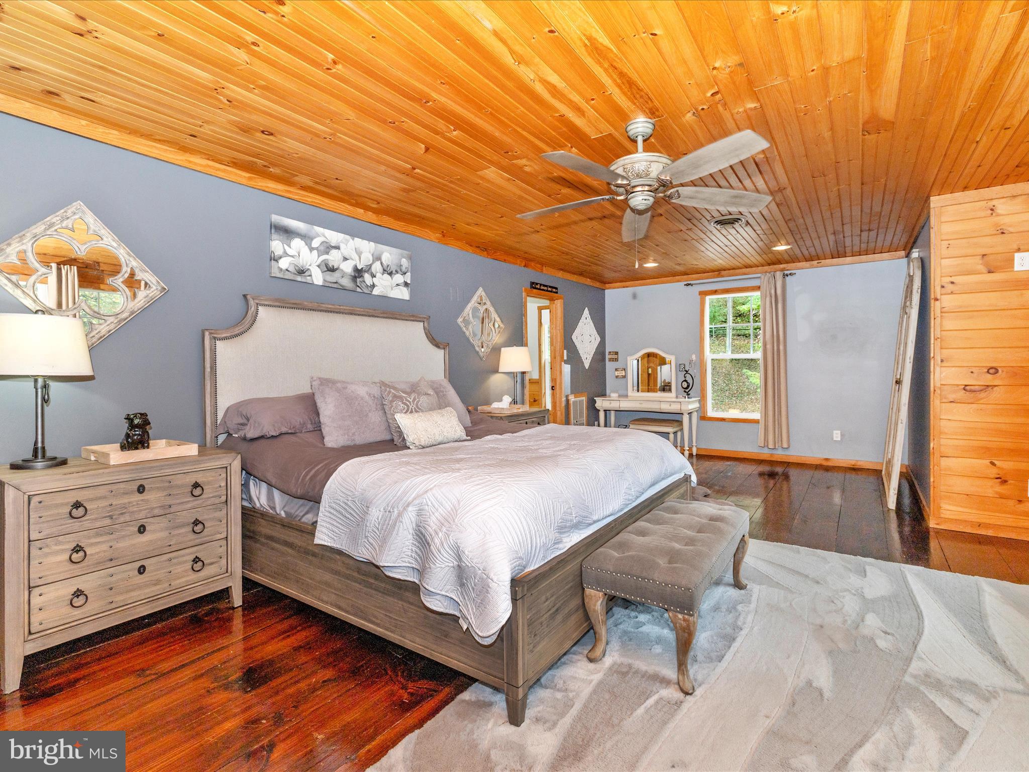 MIDDLETOWN - Residential