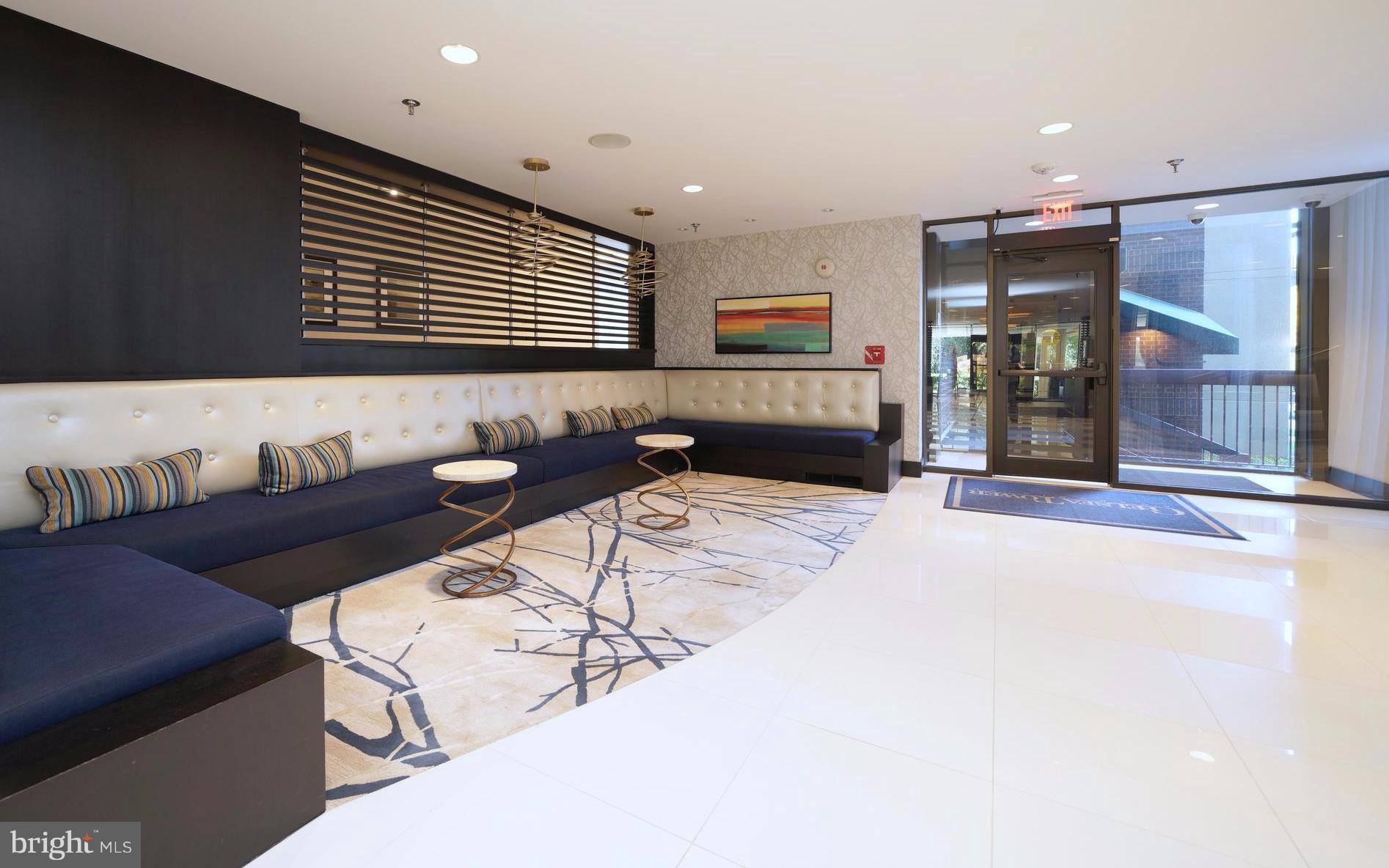 CHELSEA TOWERS - Residential