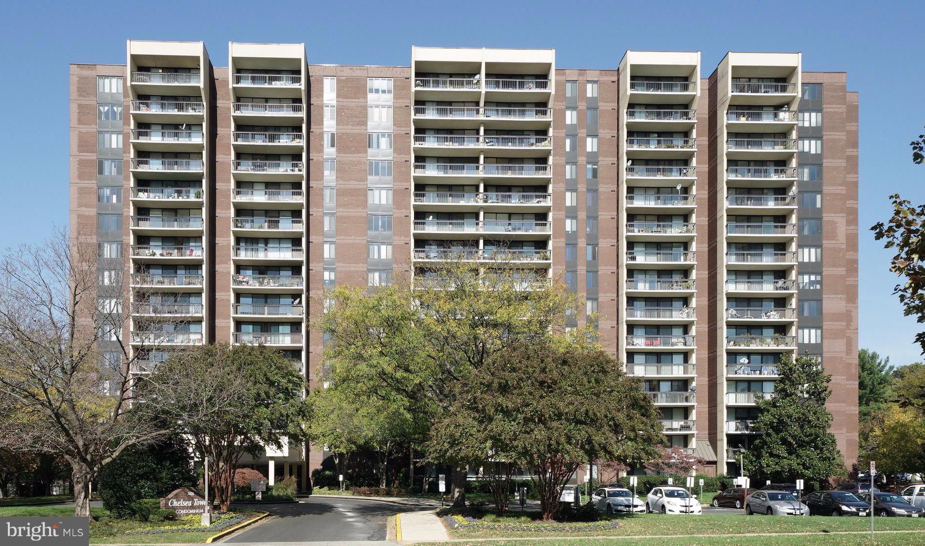 CHELSEA TOWERS - Residential