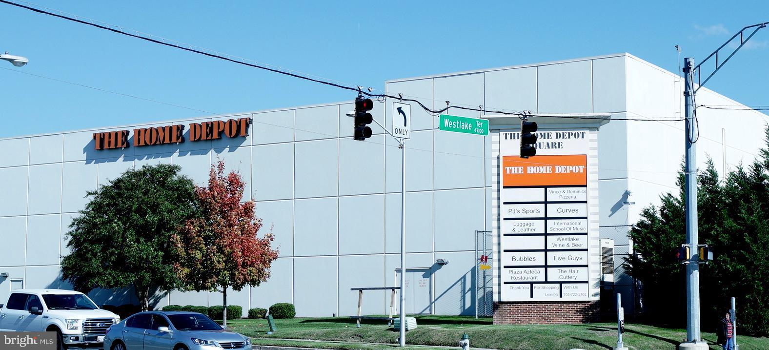 CHELSEA TOWERS - Residential