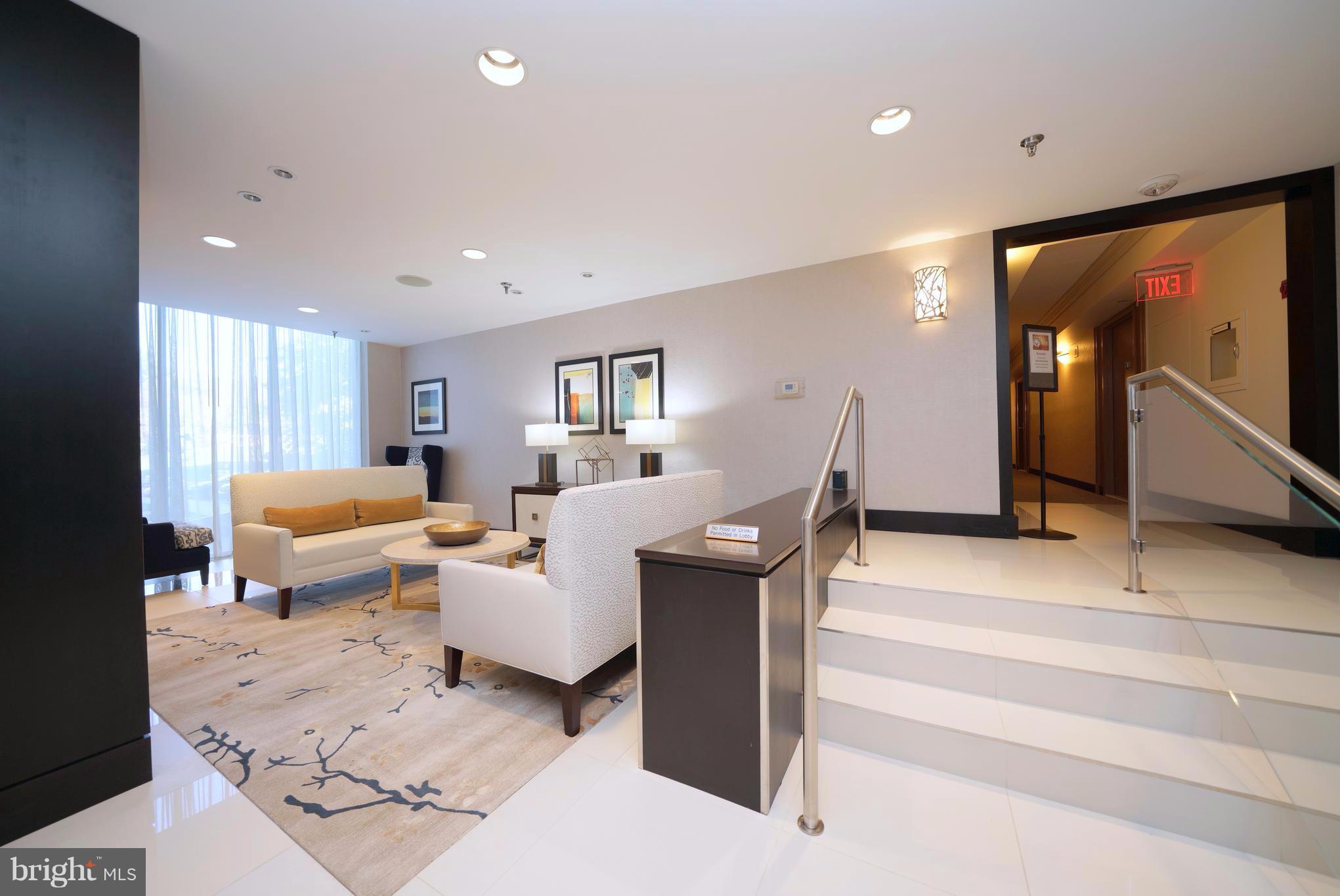 CHELSEA TOWERS - Residential