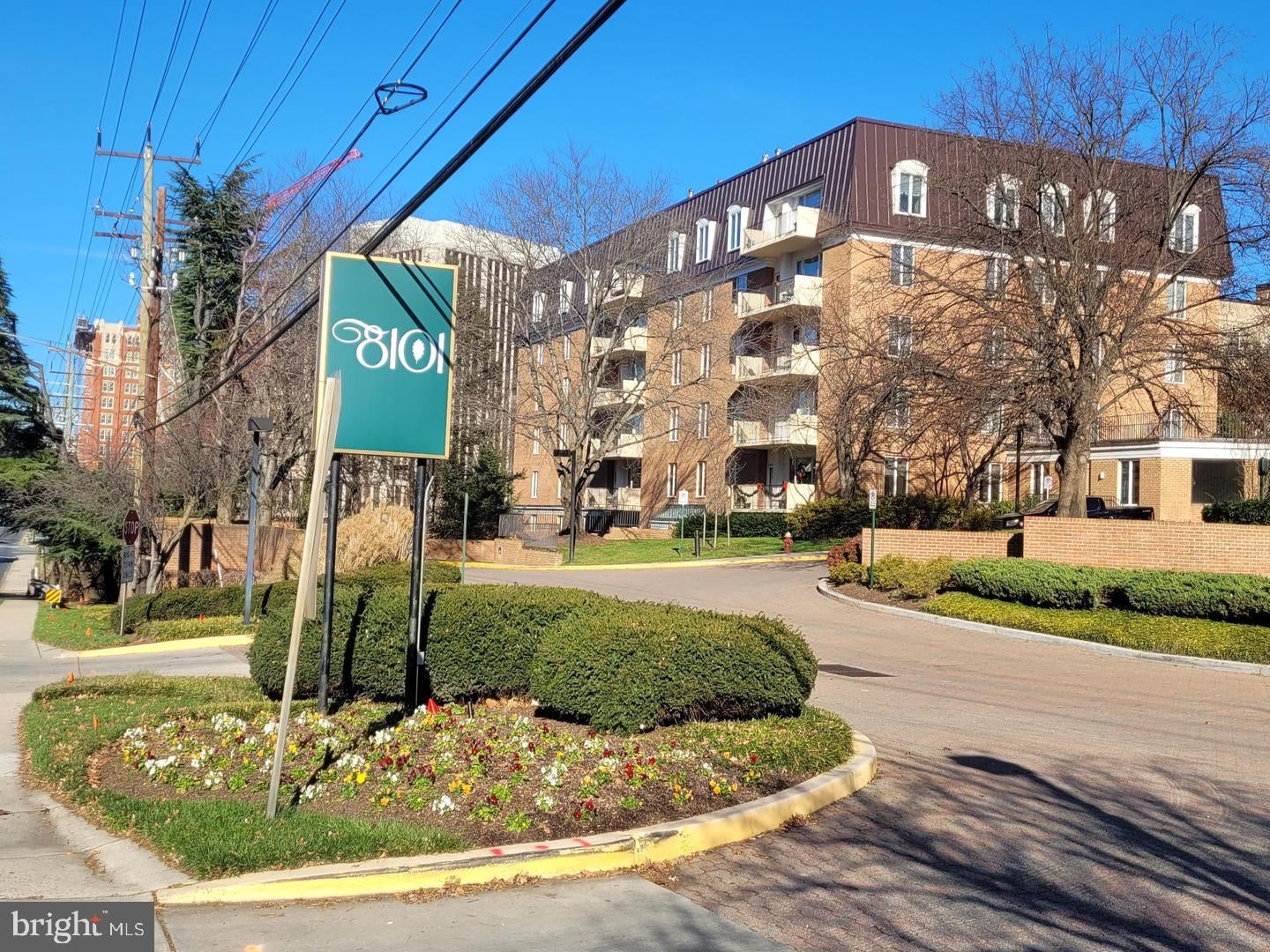 8101 CONNECTICUT AVENUE N-610