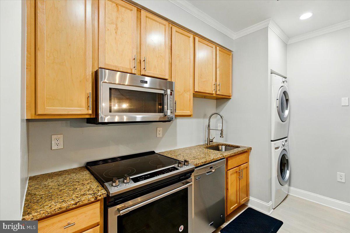 1211 S EADS STREET 103