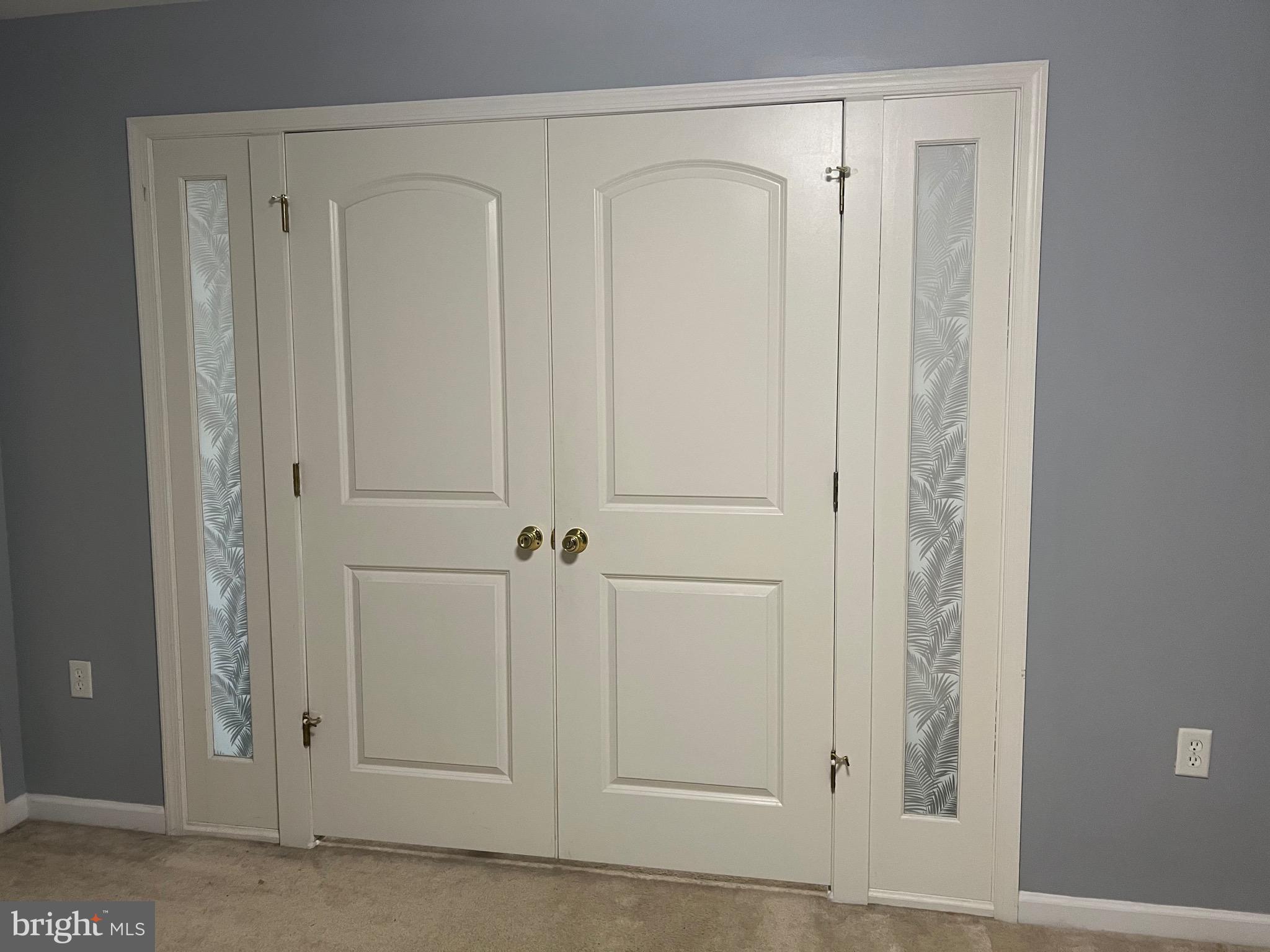 MANOR PARK - Residential