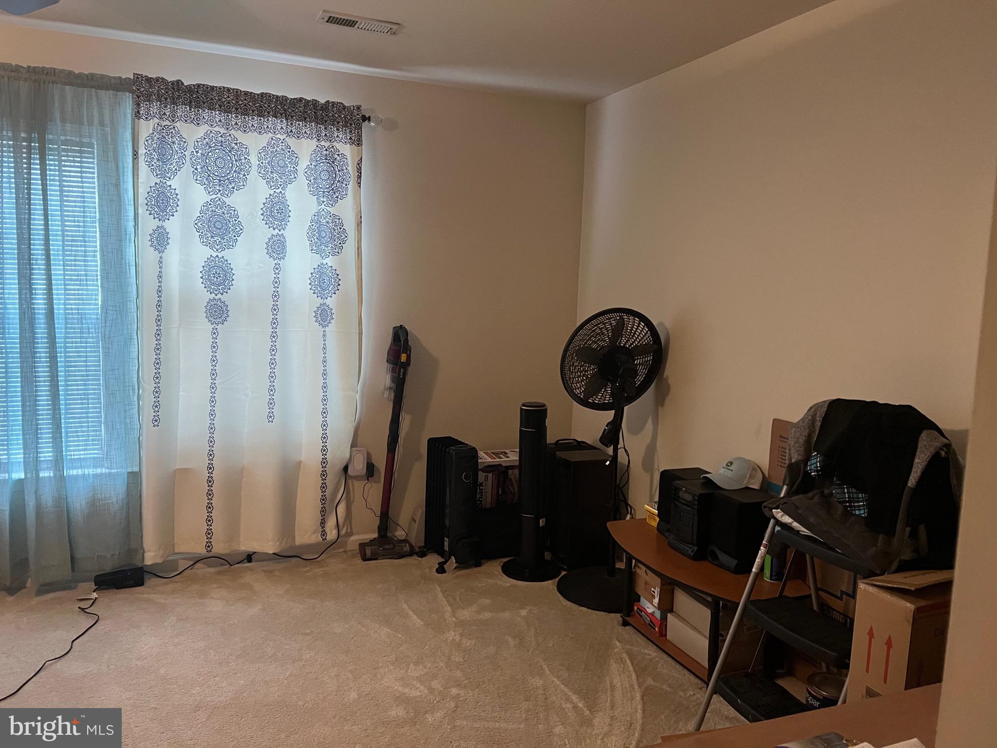 MANOR PARK - Residential