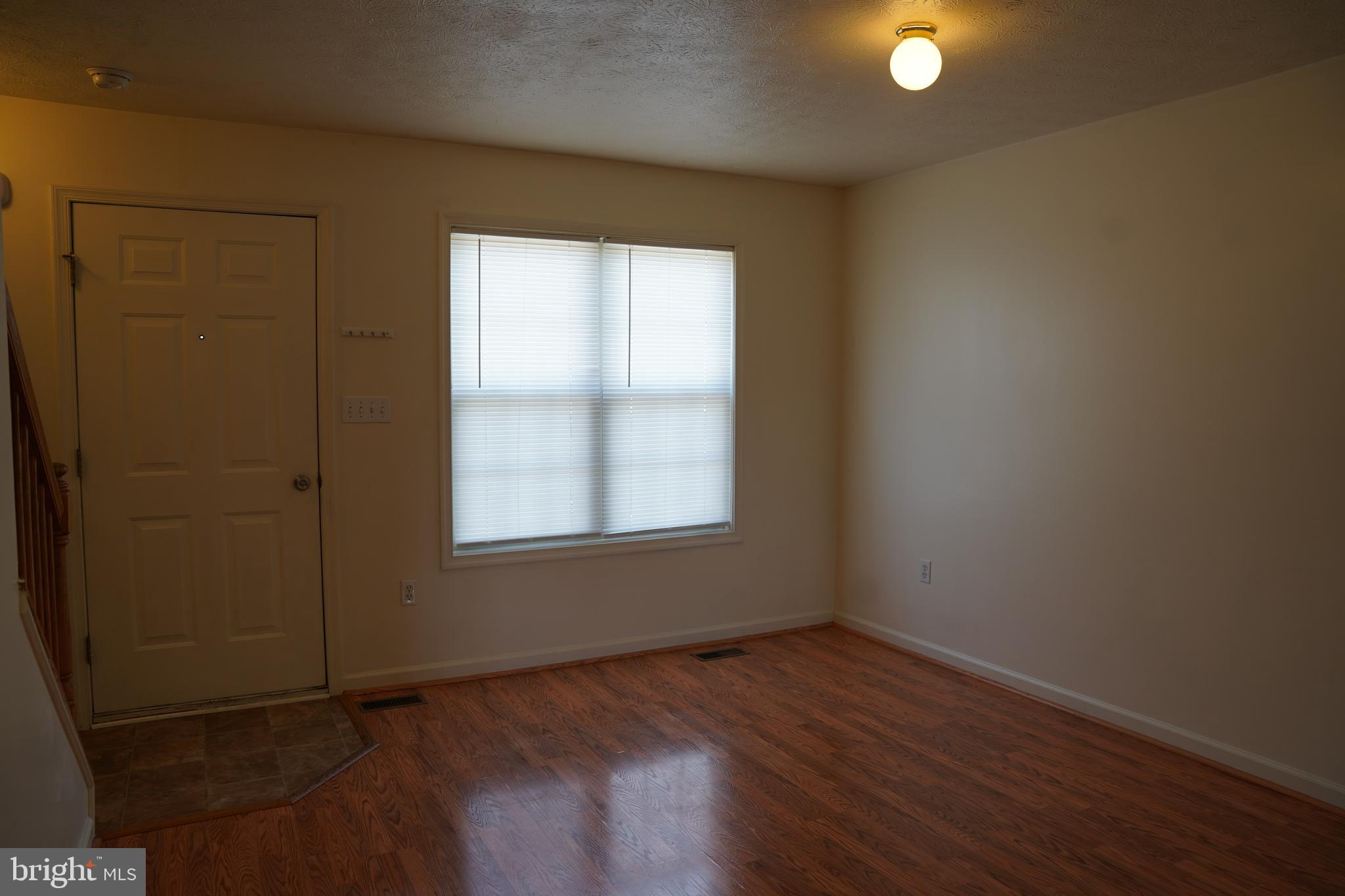 SULPHUR SPRINGS TOWNHOMES - Residential Lease