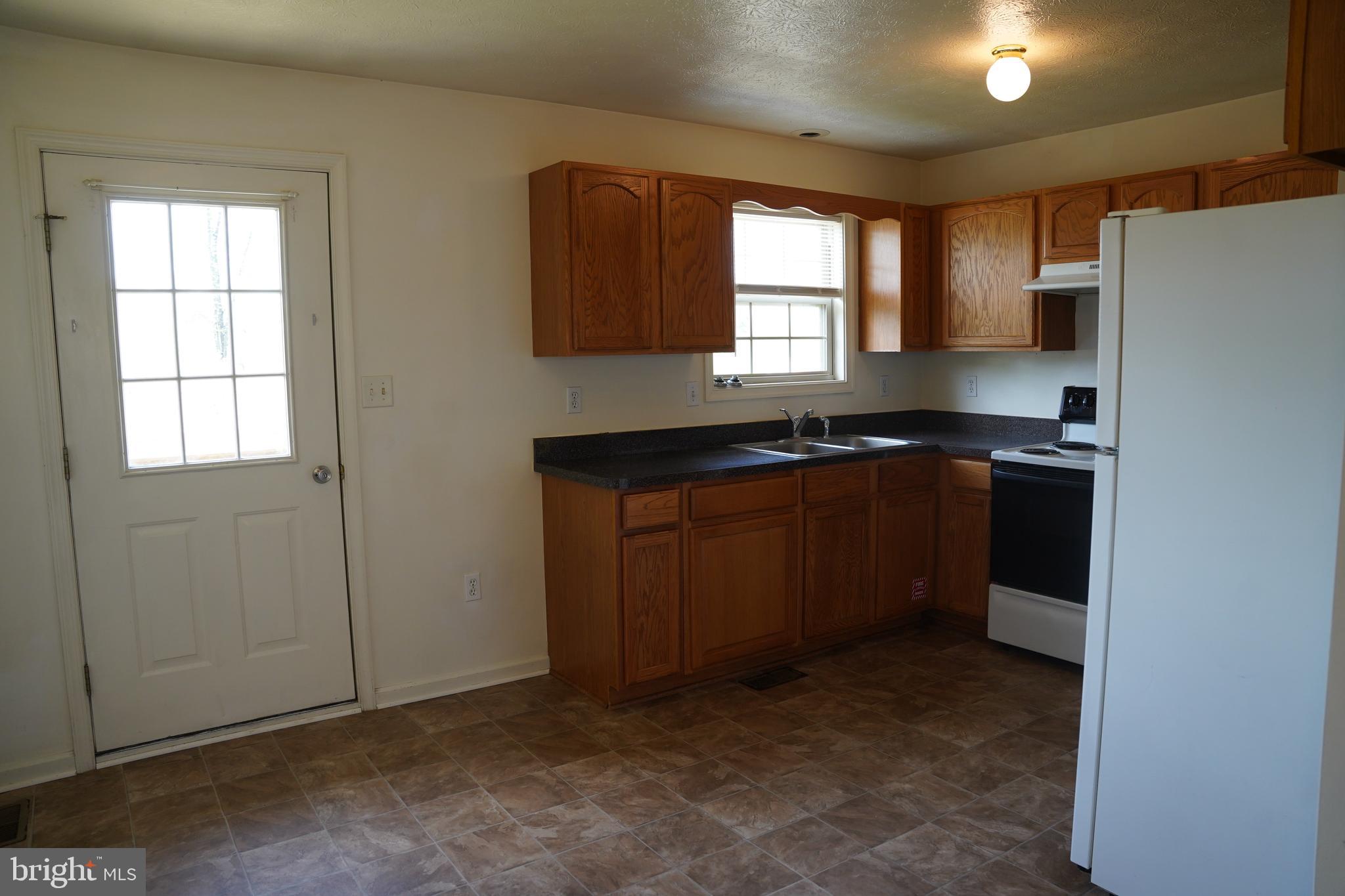 SULPHUR SPRINGS TOWNHOMES - Residential Lease