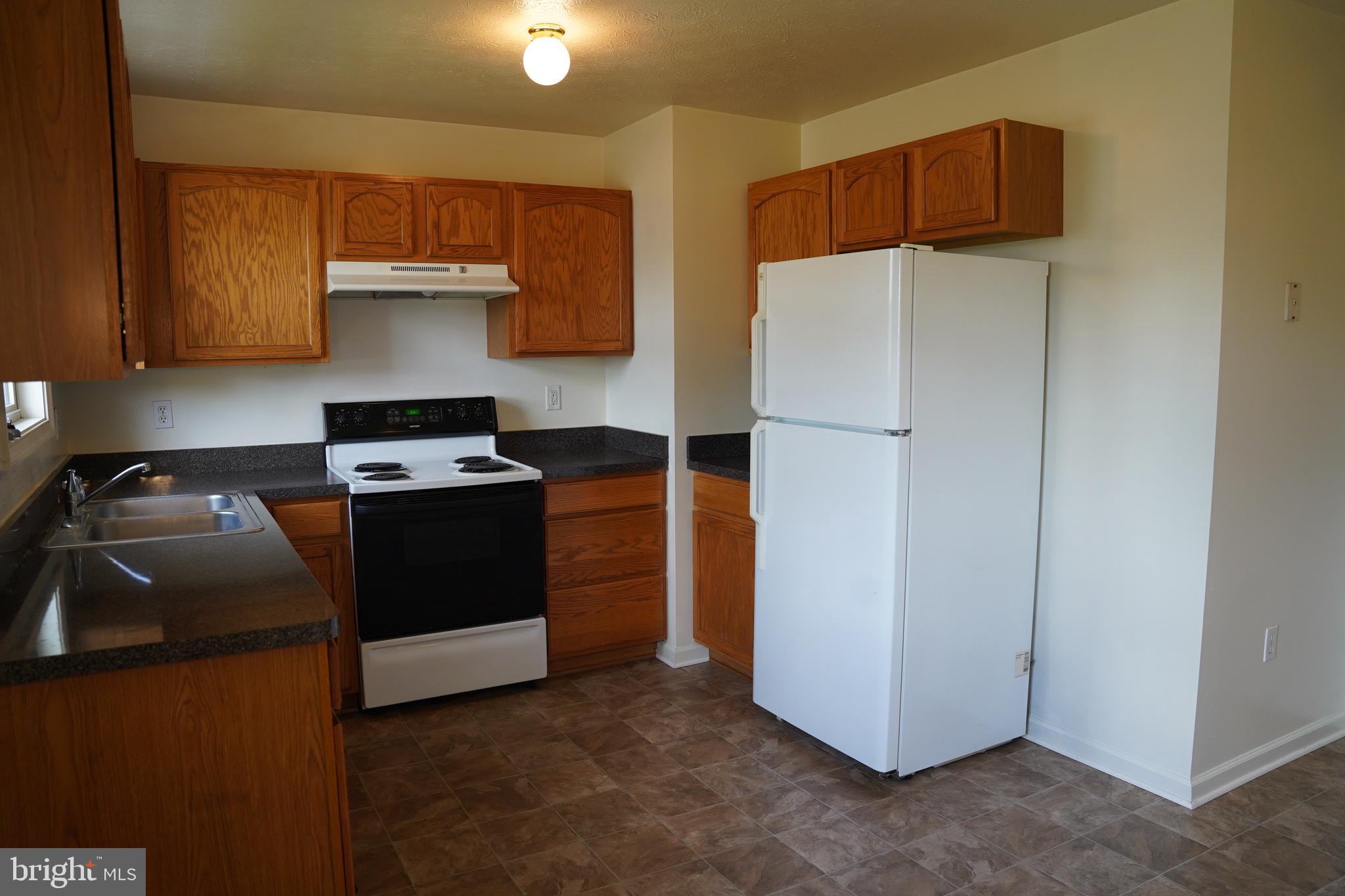 SULPHUR SPRINGS TOWNHOMES - Residential Lease