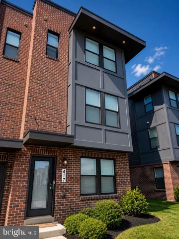 Townhouse For Sale - 417 Union Street<br/> FREDERICK, MD 21701