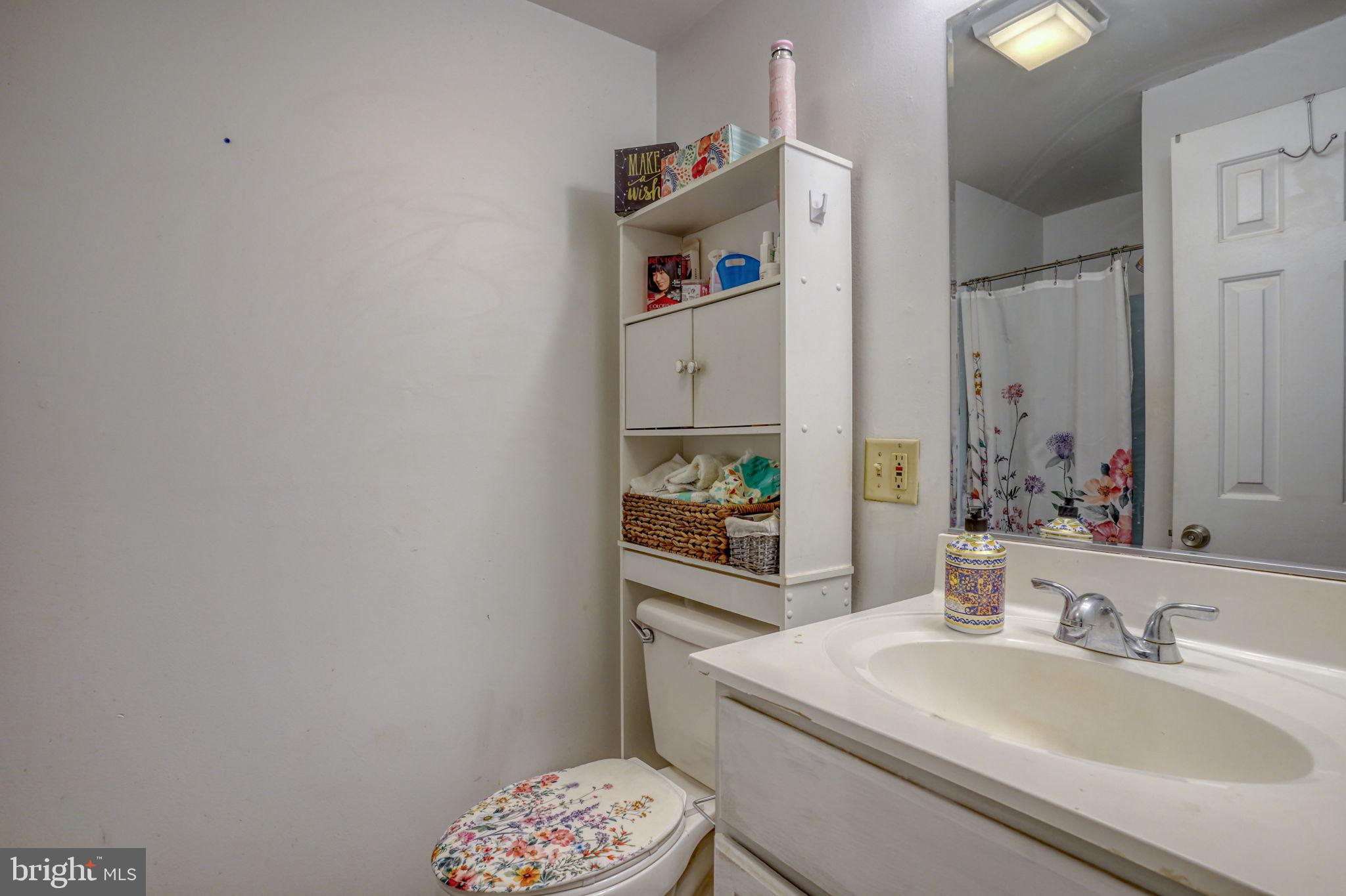 CHESTER HARBOR - Residential