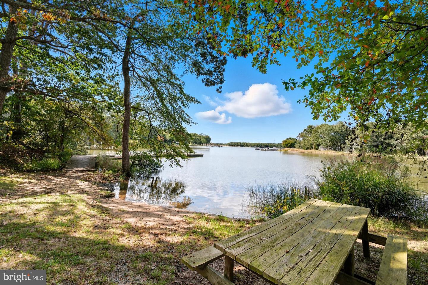 CHESTER HARBOR - Residential