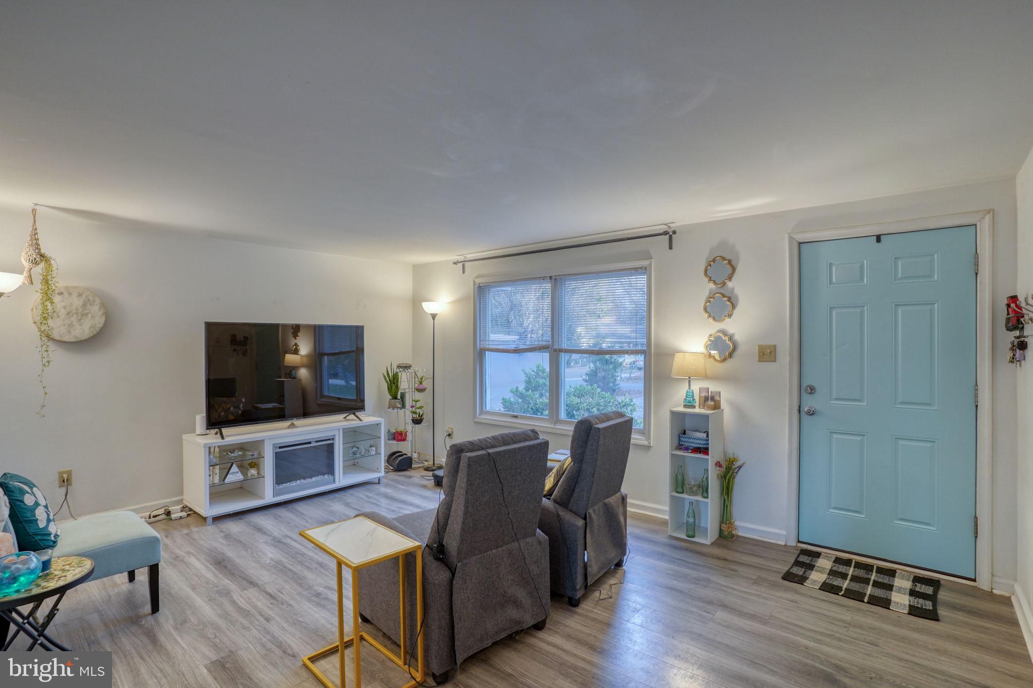 CHESTER HARBOR - Residential