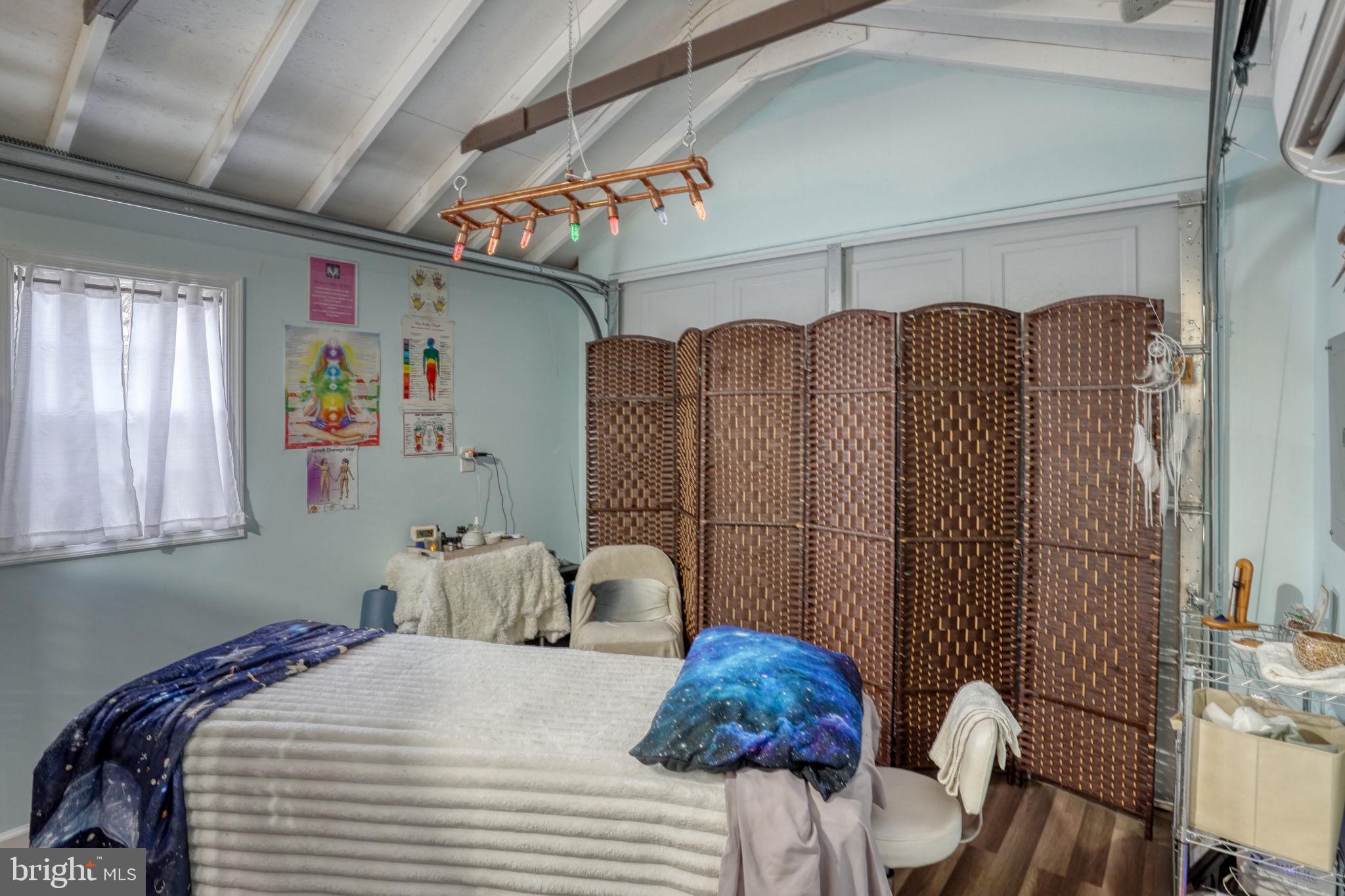 CHESTER HARBOR - Residential