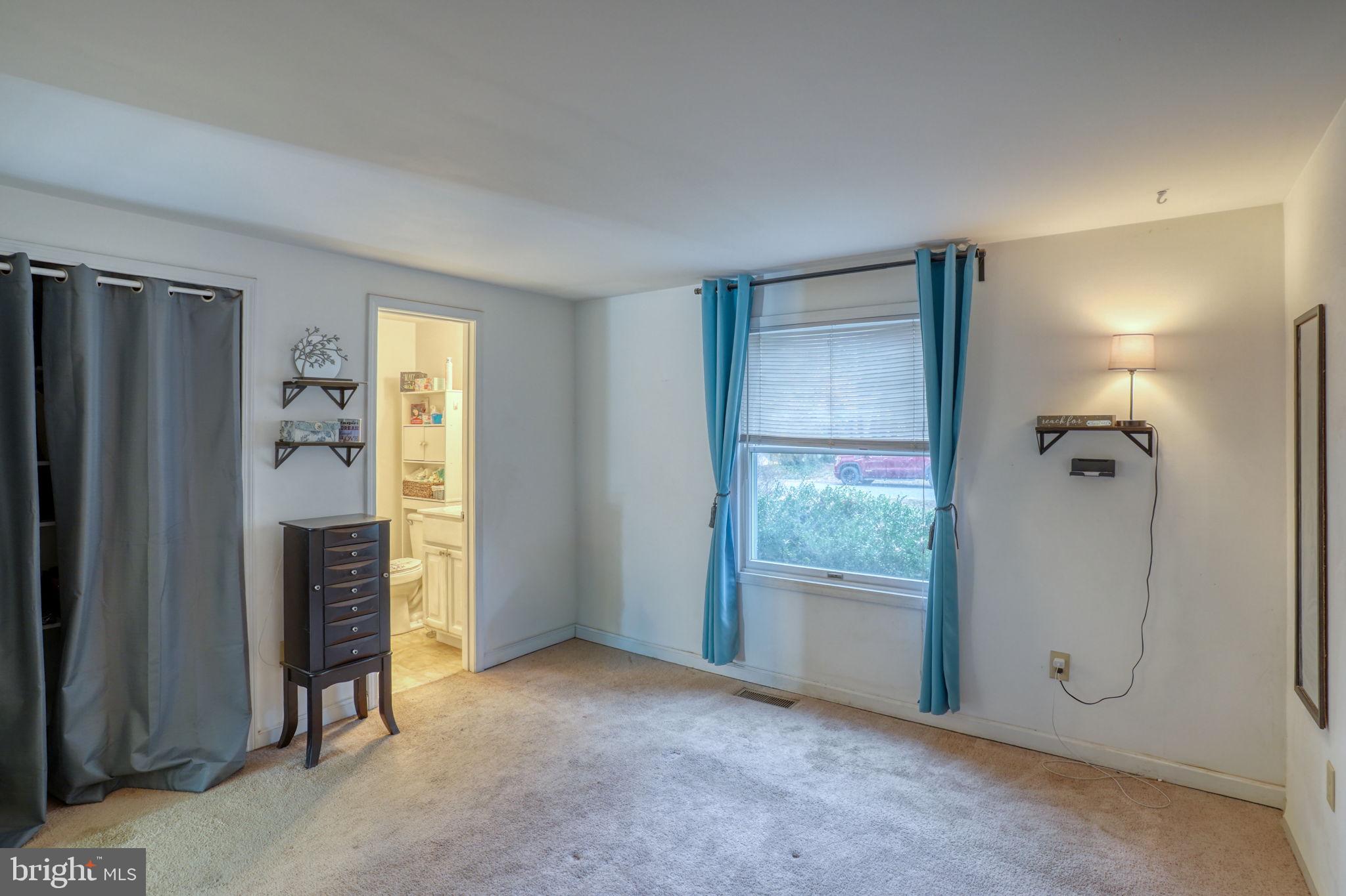 CHESTER HARBOR - Residential