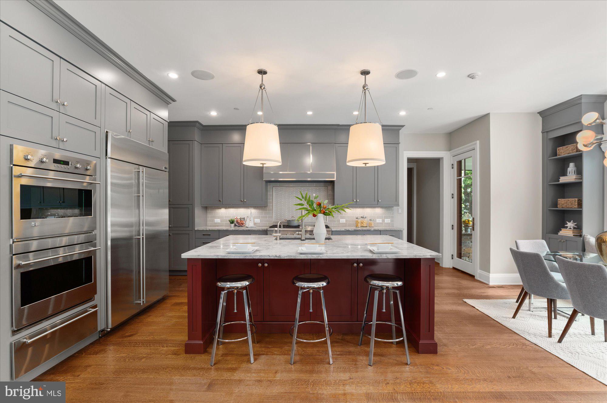 BRADLEY HILLS - Residential