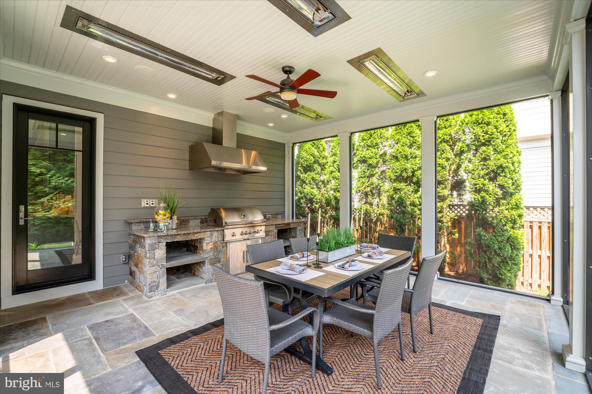 BRADLEY HILLS - Residential