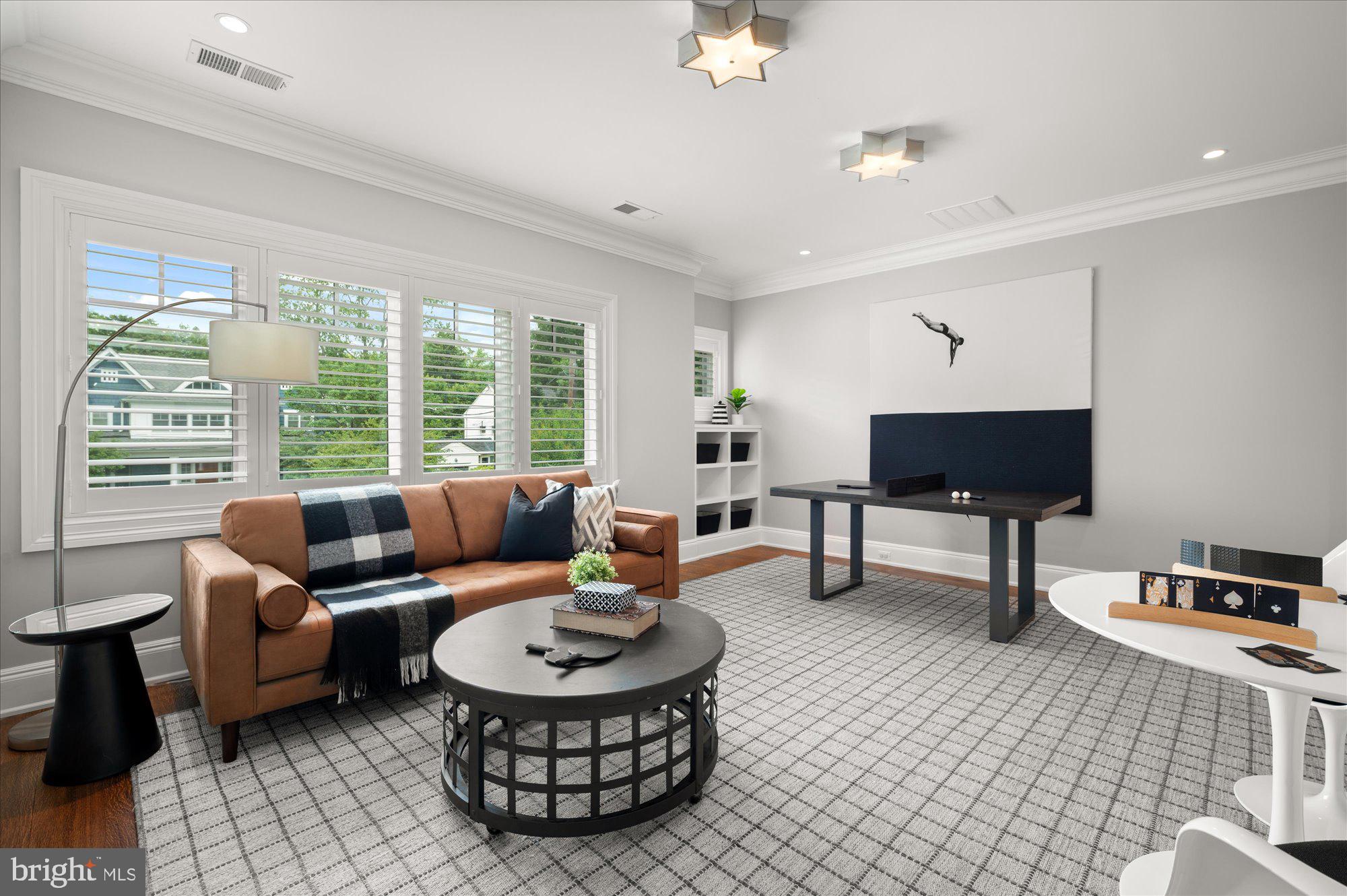 BRADLEY HILLS - Residential