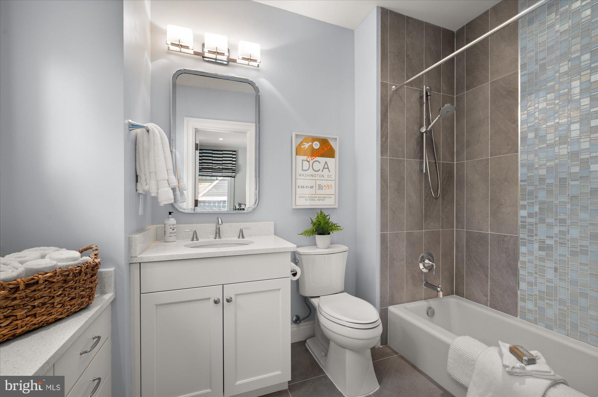 BRADLEY HILLS - Residential