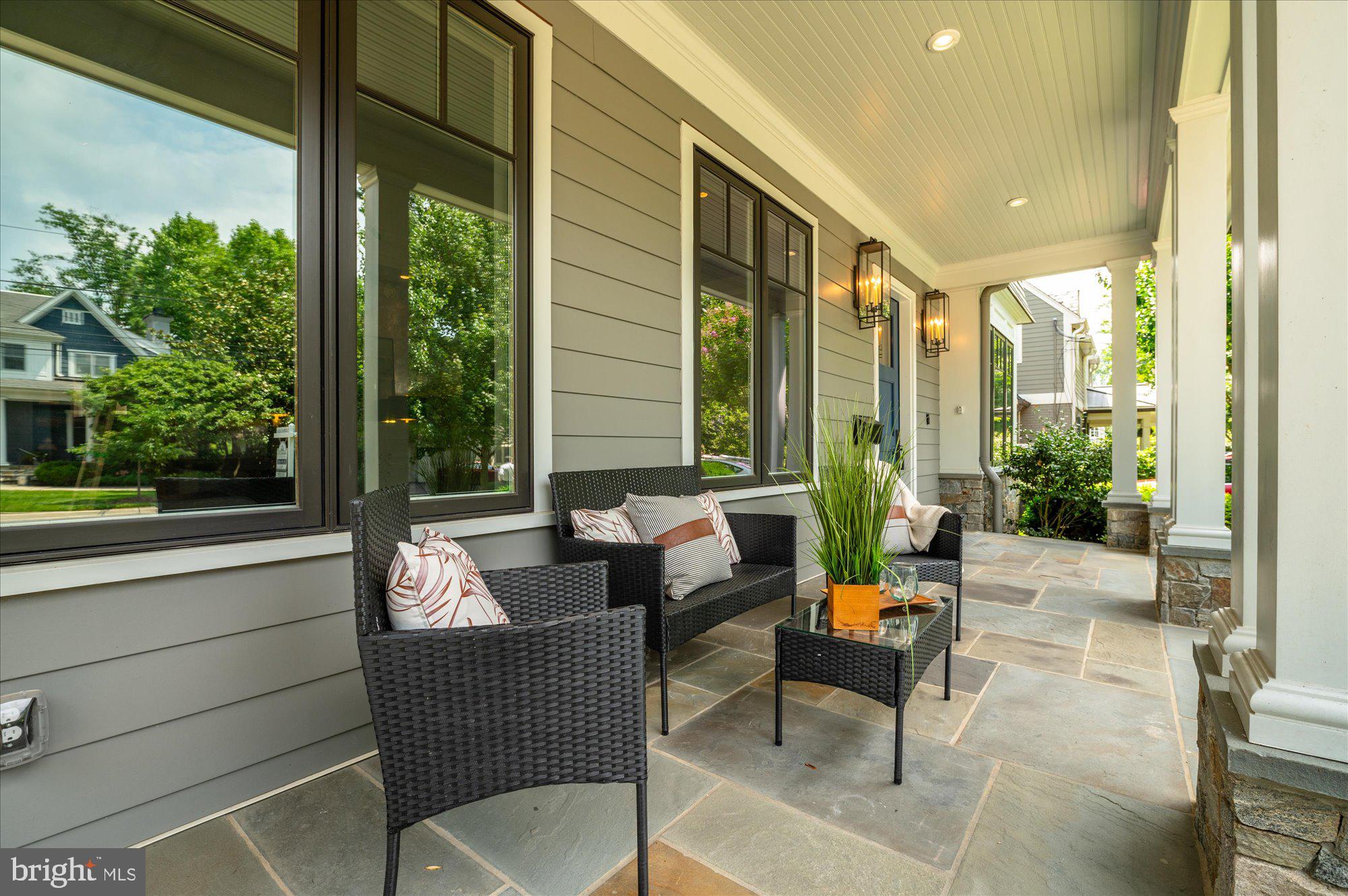 BRADLEY HILLS - Residential