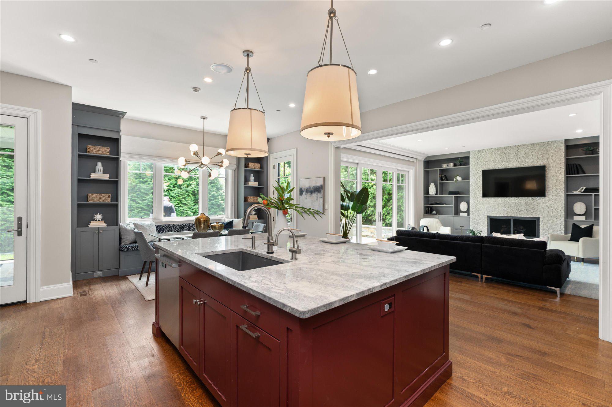 BRADLEY HILLS - Residential