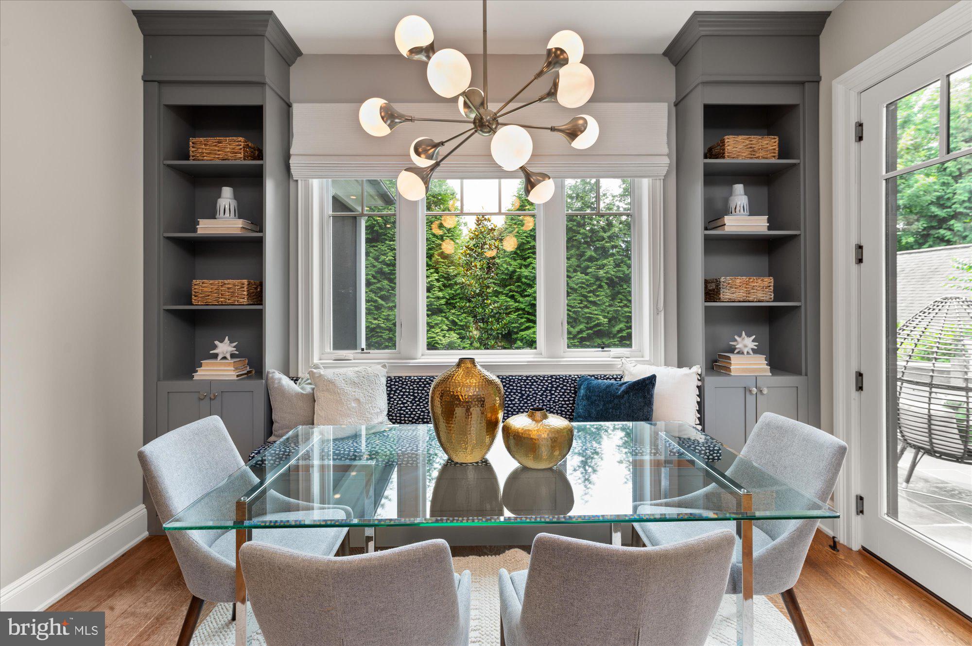 BRADLEY HILLS - Residential