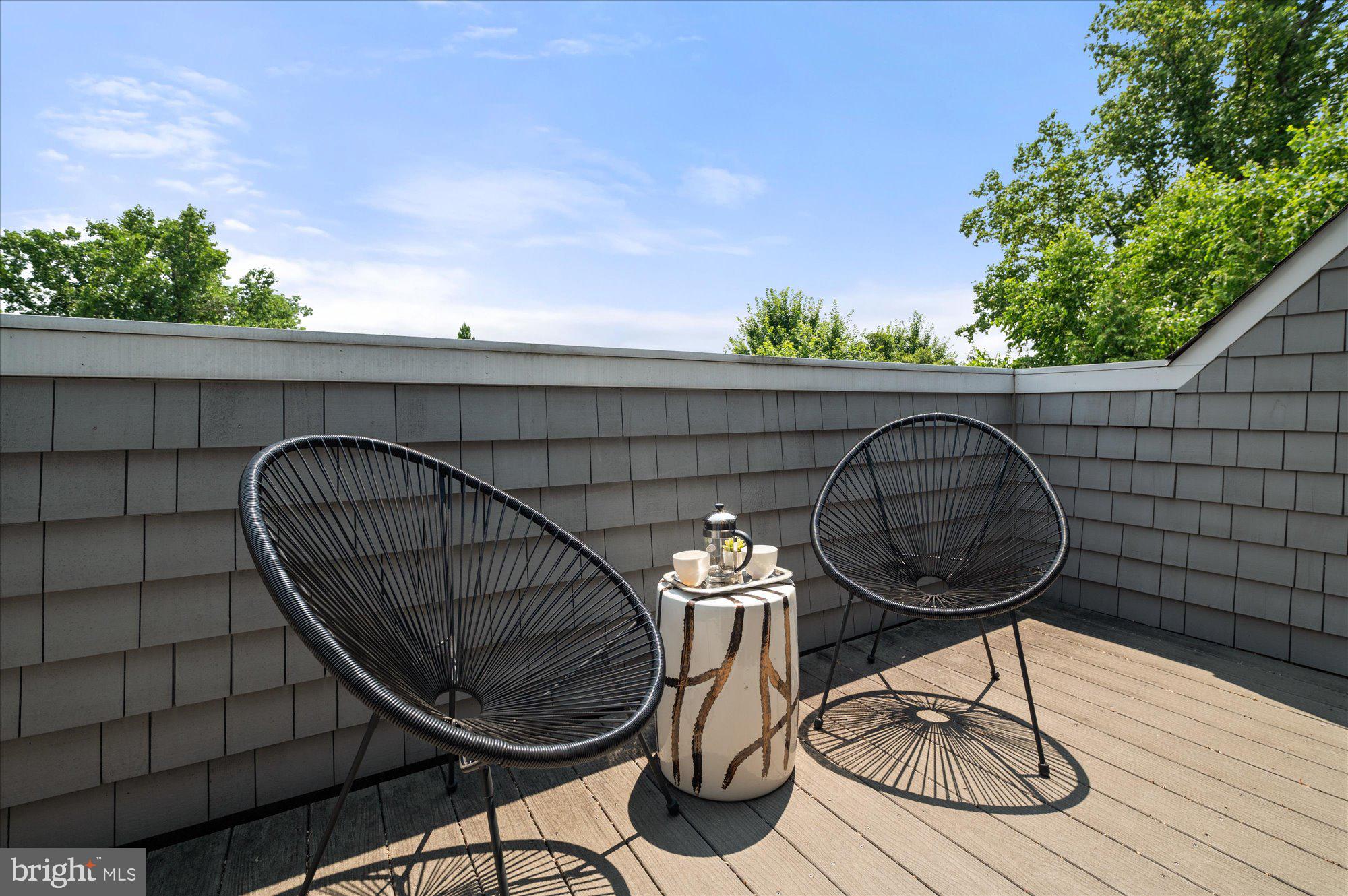 BRADLEY HILLS - Residential