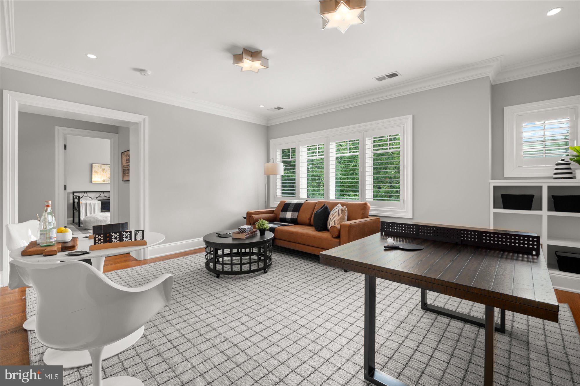 BRADLEY HILLS - Residential