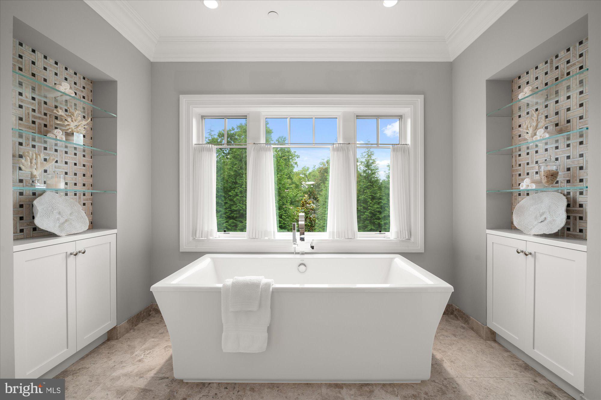 BRADLEY HILLS - Residential