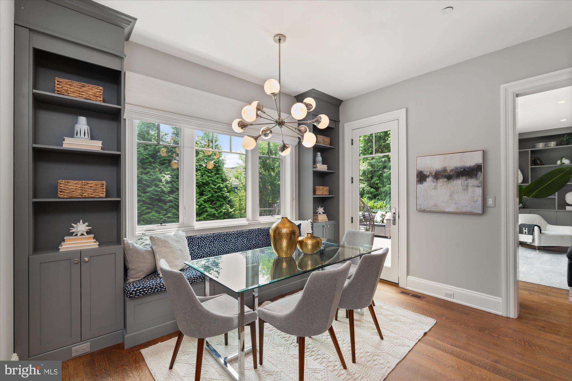 BRADLEY HILLS - Residential