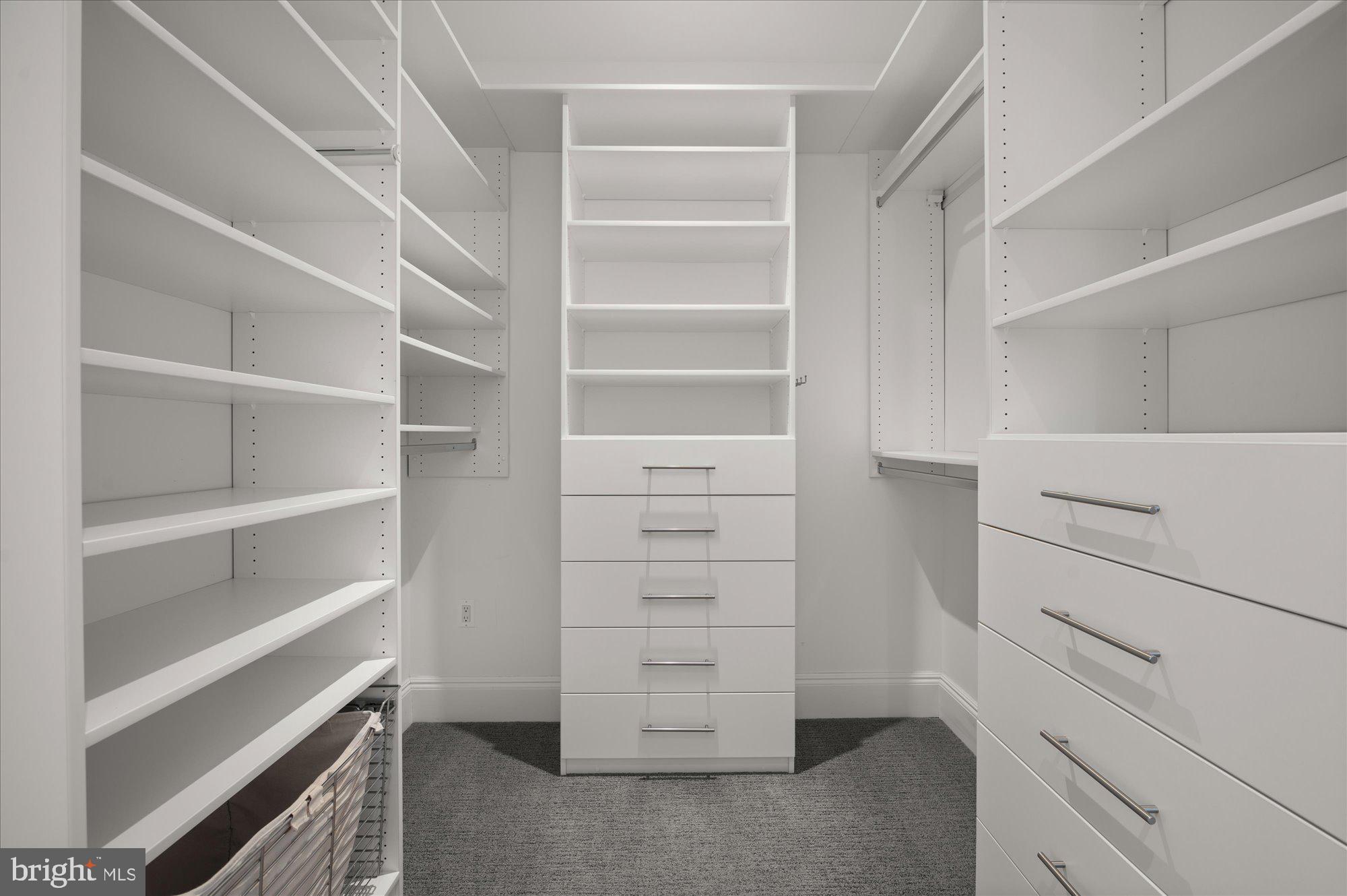 BRADLEY HILLS - Residential