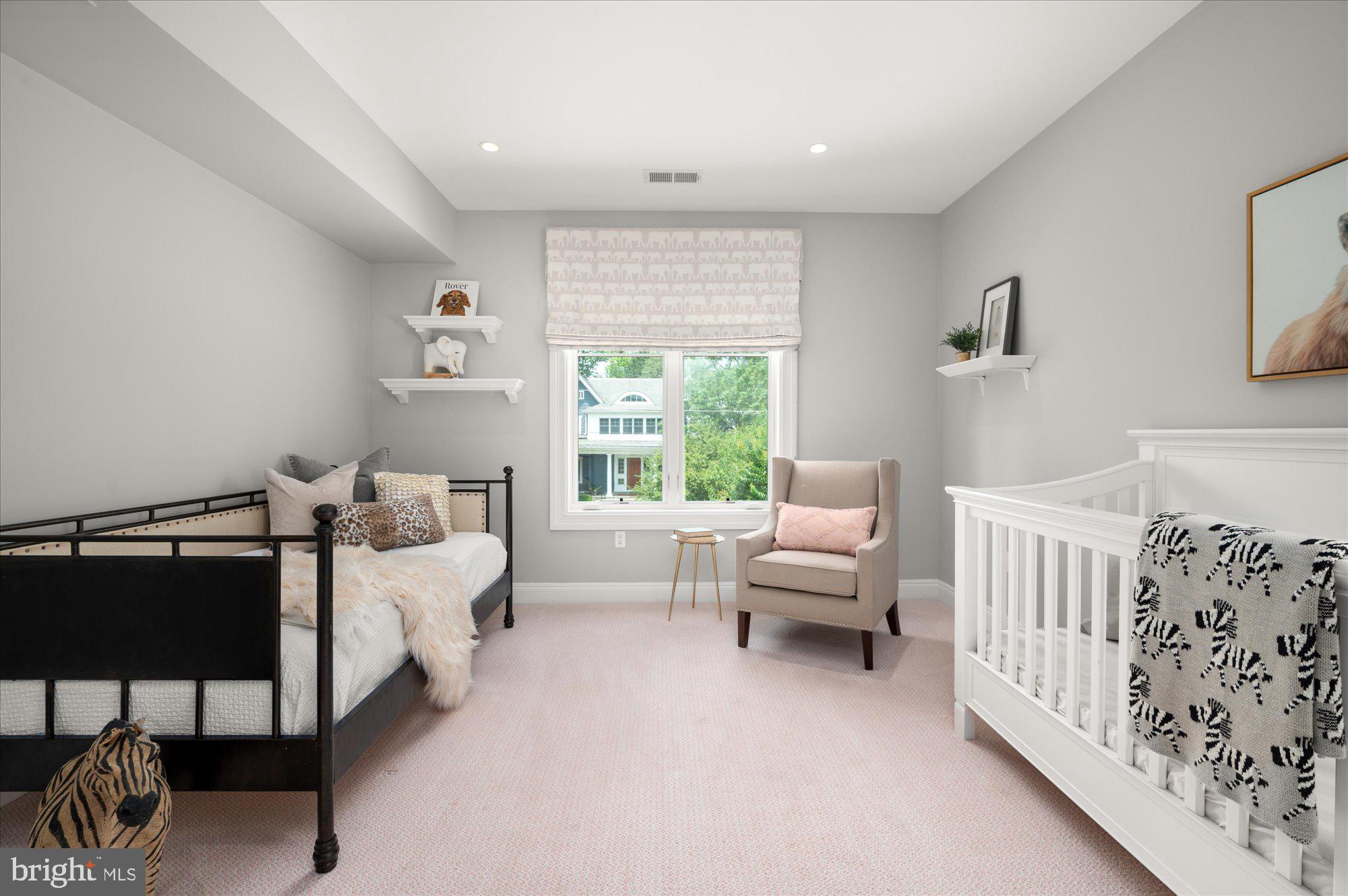 BRADLEY HILLS - Residential