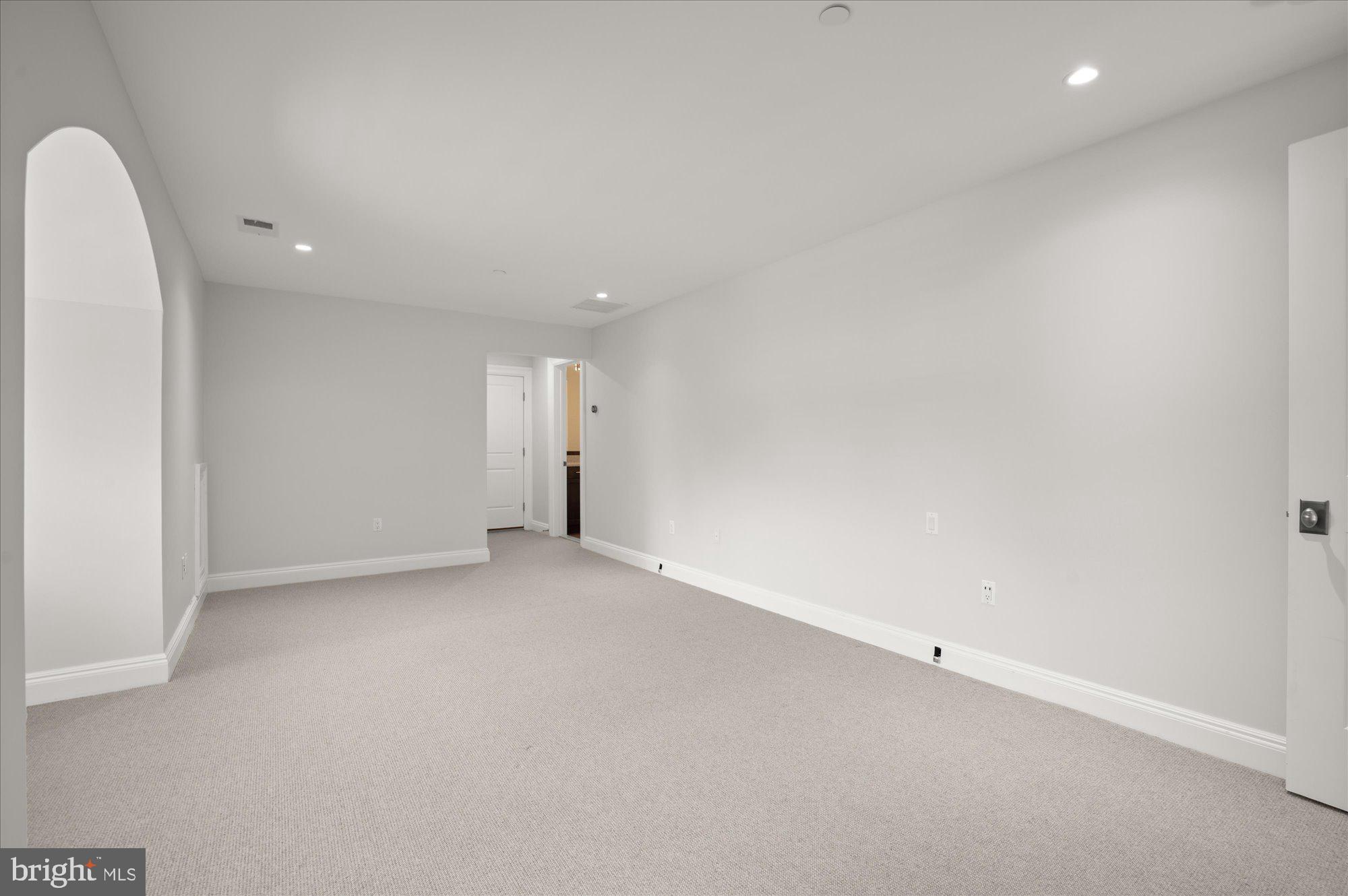 BRADLEY HILLS - Residential