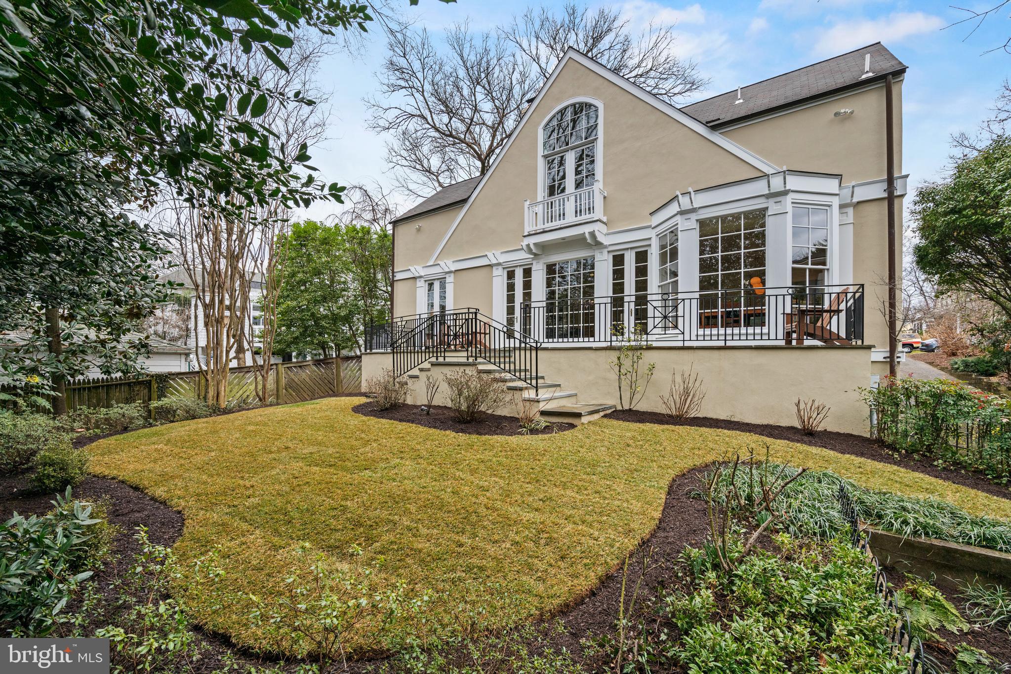 CHEVY CHASE VILLAGE - Residential