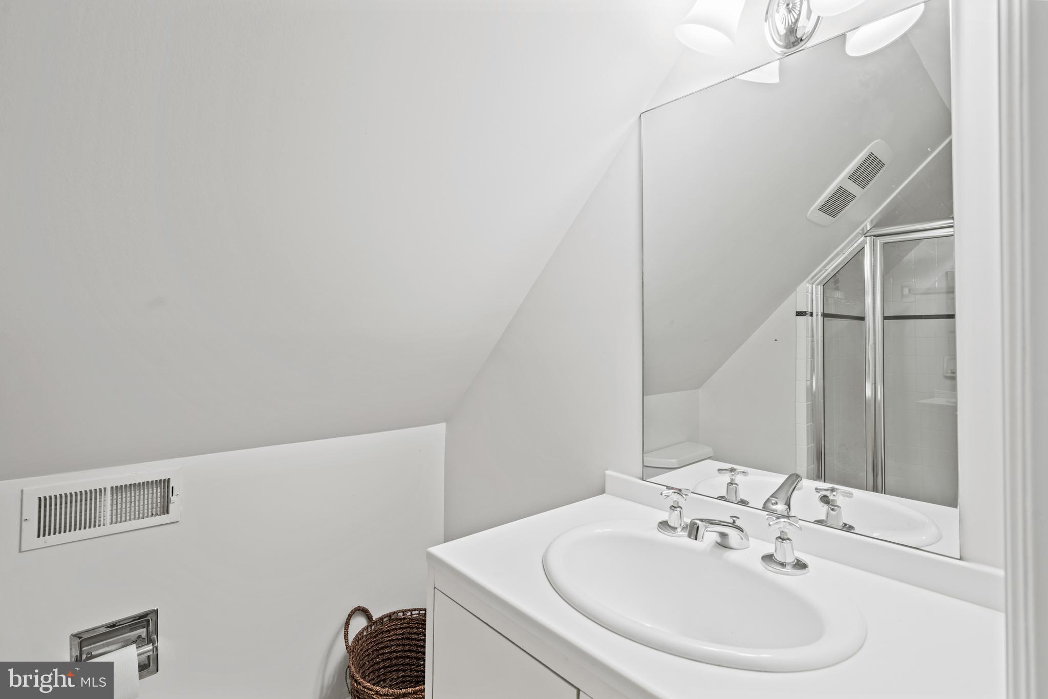 CHEVY CHASE VILLAGE - Residential