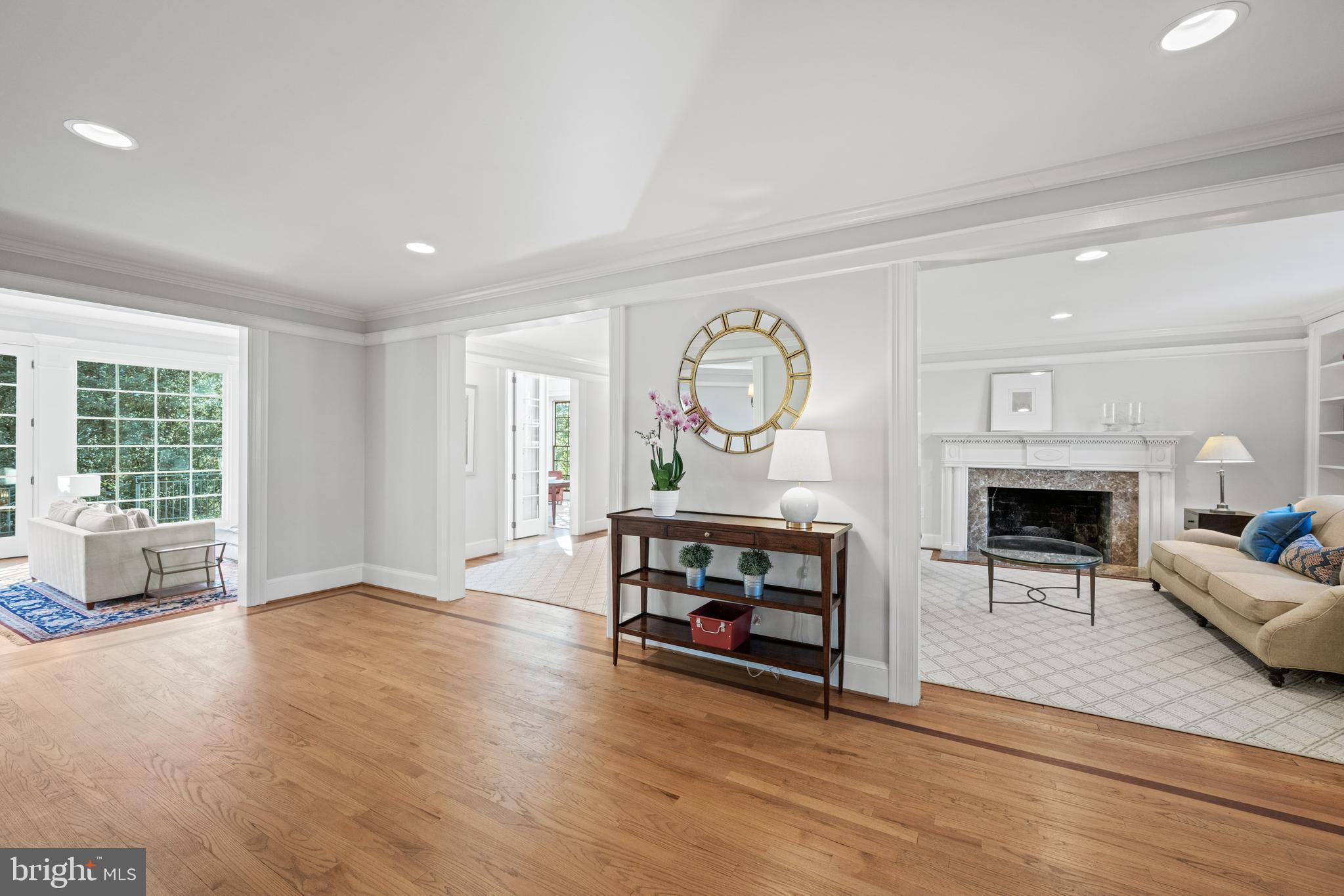 CHEVY CHASE VILLAGE - Residential