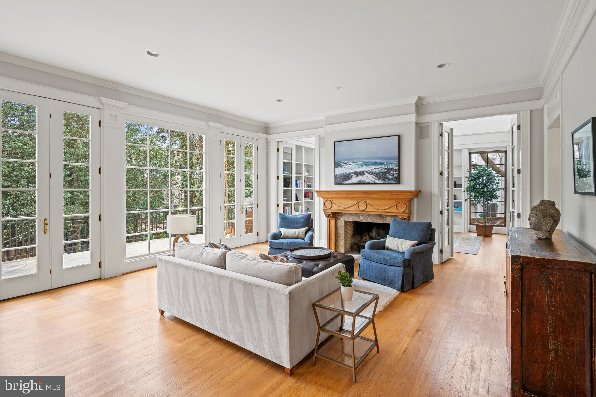 CHEVY CHASE VILLAGE - Residential