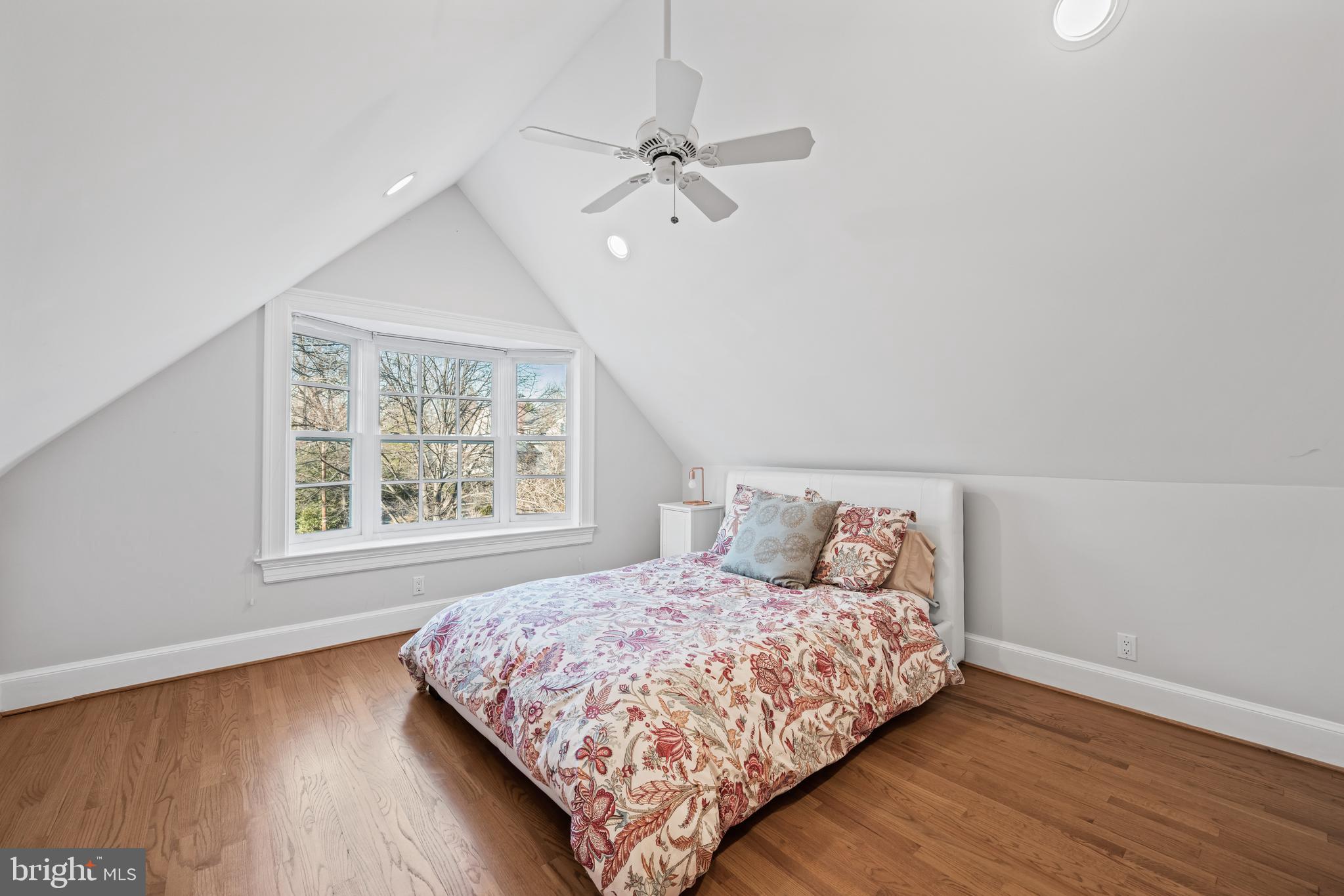 CHEVY CHASE VILLAGE - Residential