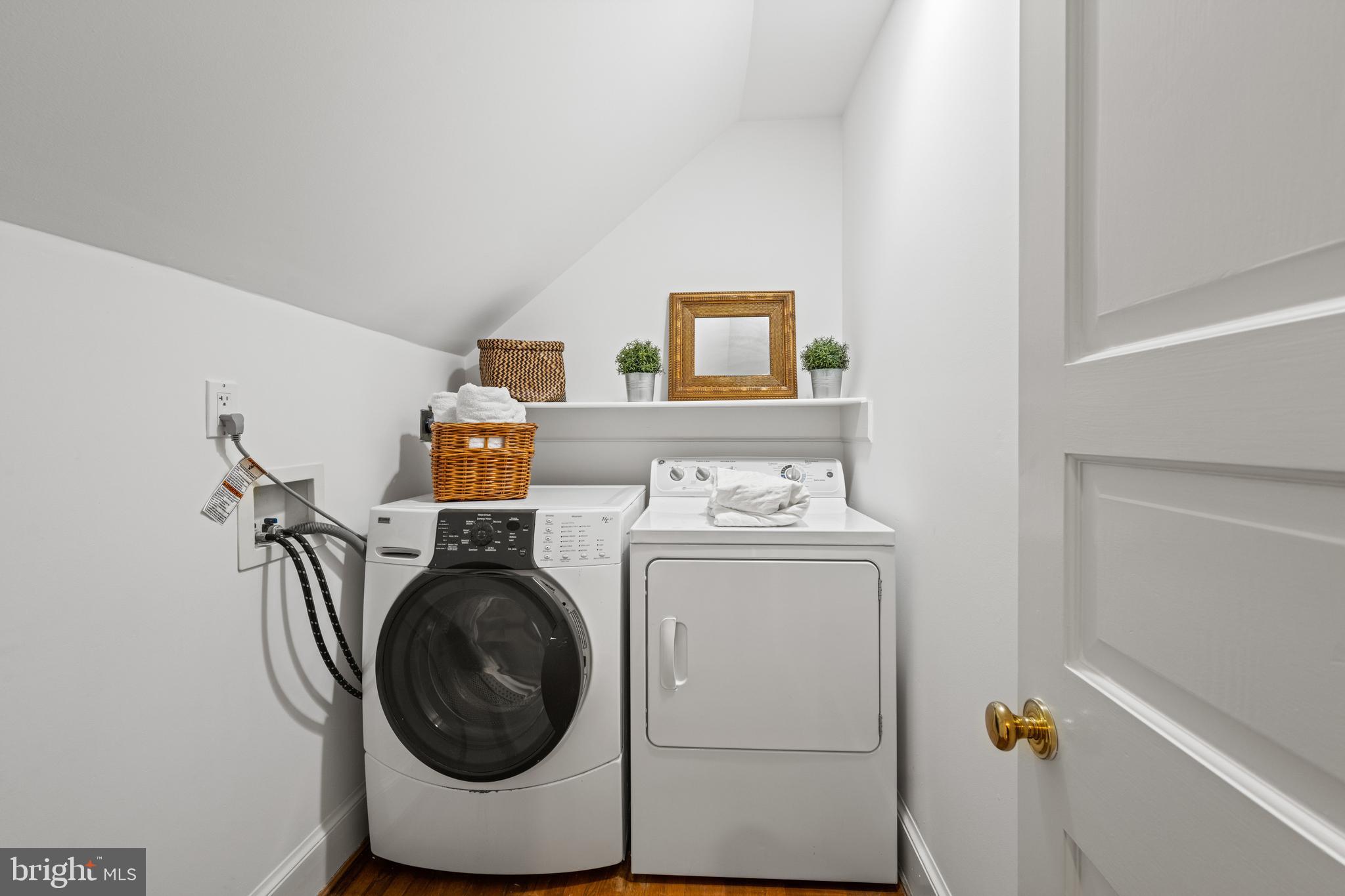 CHEVY CHASE VILLAGE - Residential