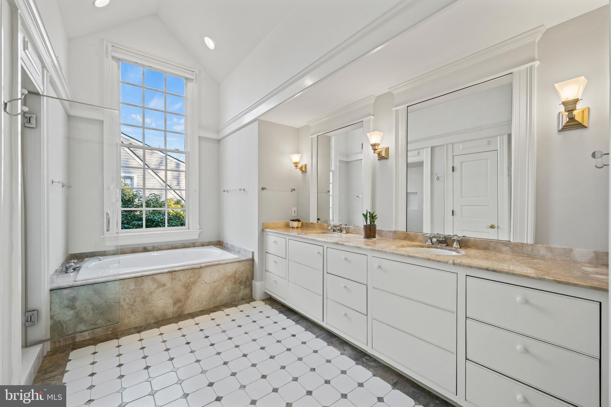 CHEVY CHASE VILLAGE - Residential